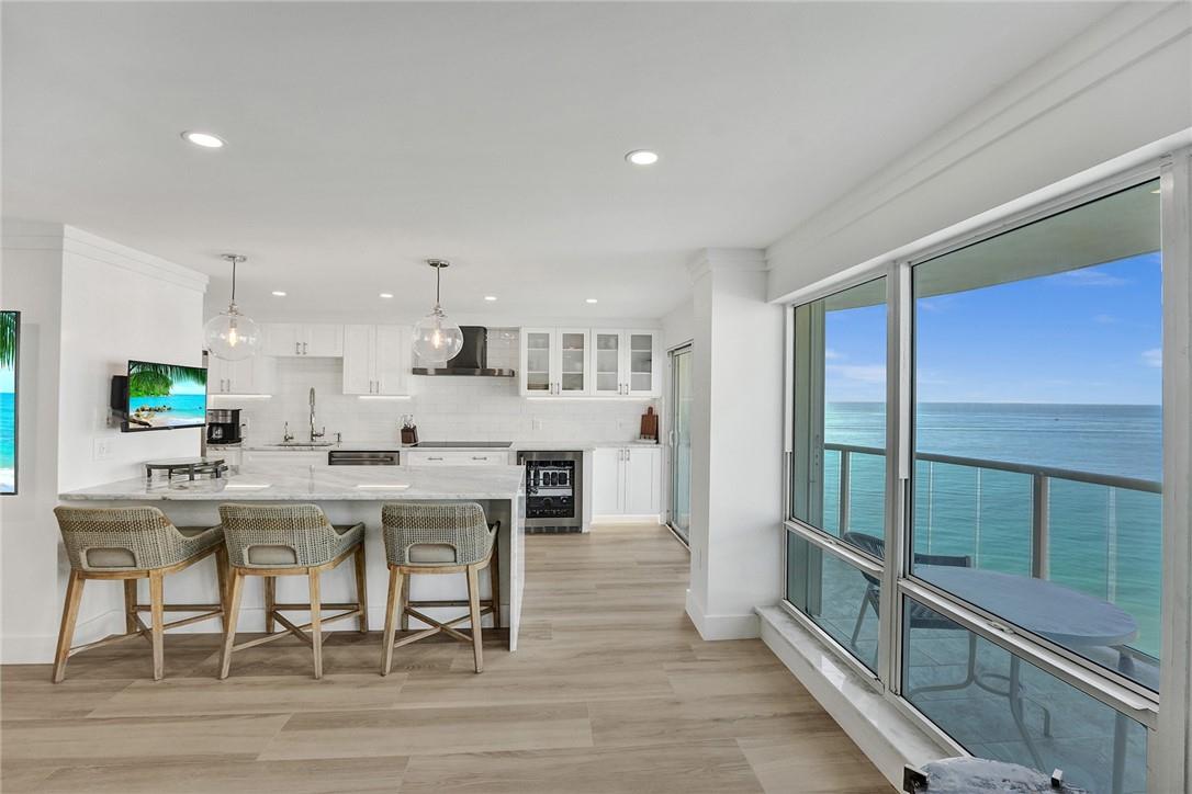 Southpoint Condominium - Residential