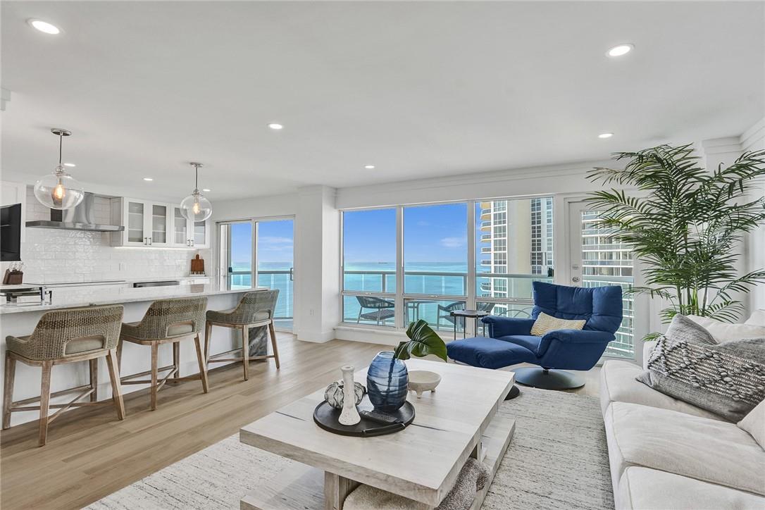 Southpoint Condominium - Residential