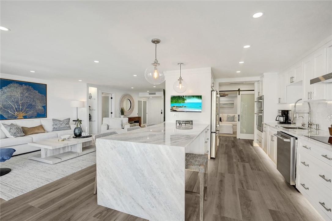 Southpoint Condominium - Residential