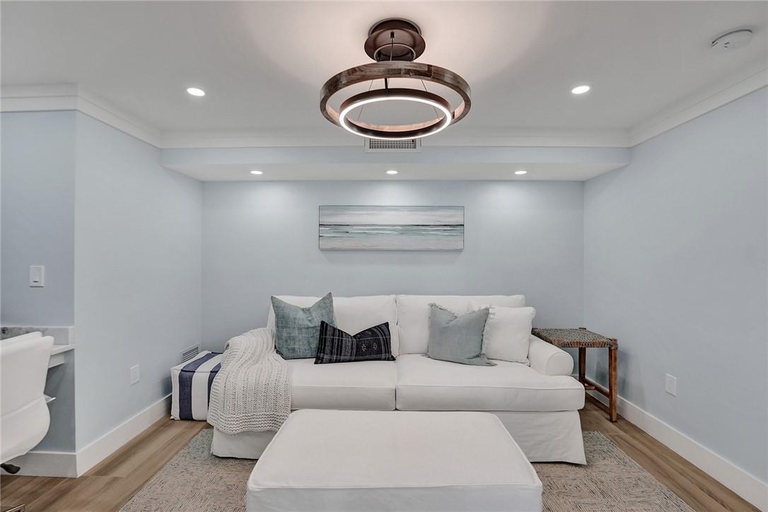 Southpoint Condominium - Residential