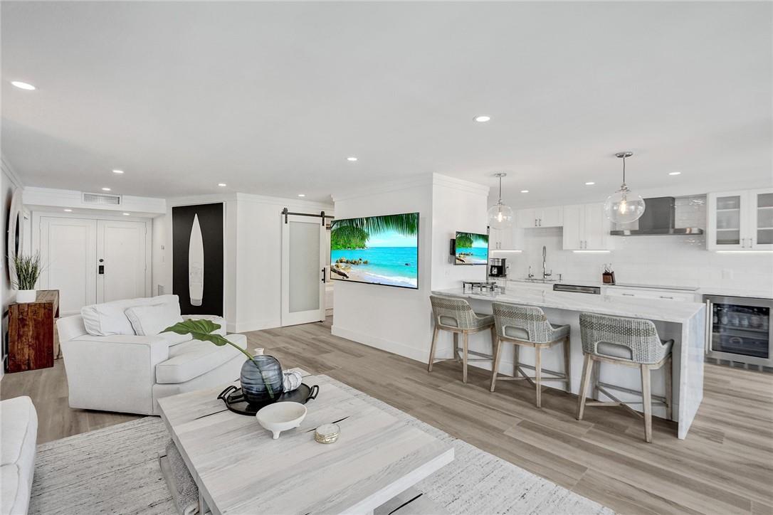 Southpoint Condominium - Residential