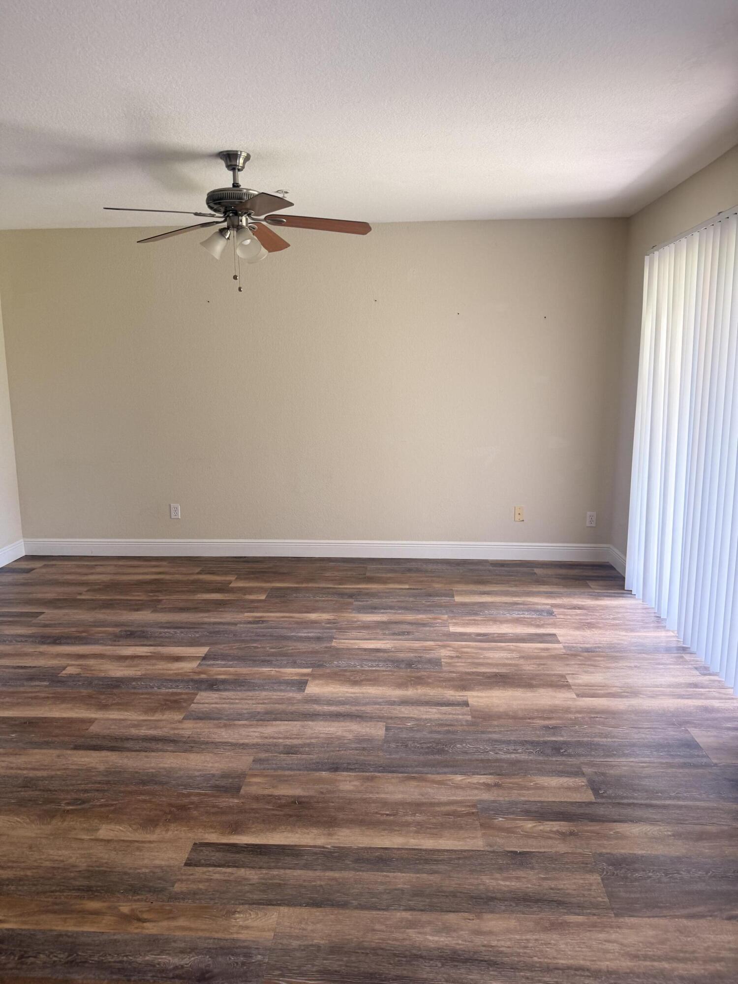 MARTINS CROSSING - Residential