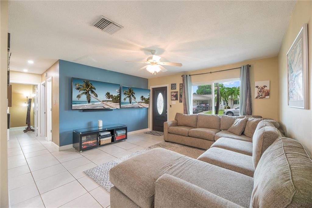 Mainlands Of Tamarac Lake - Residential