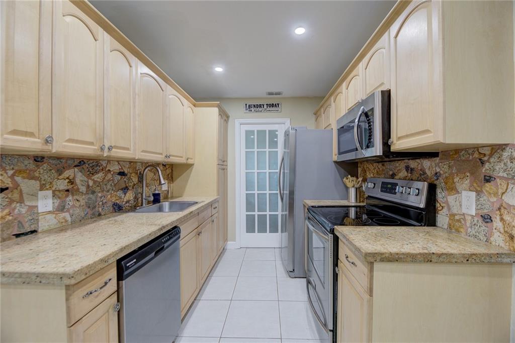 Mainlands Of Tamarac Lake - Residential