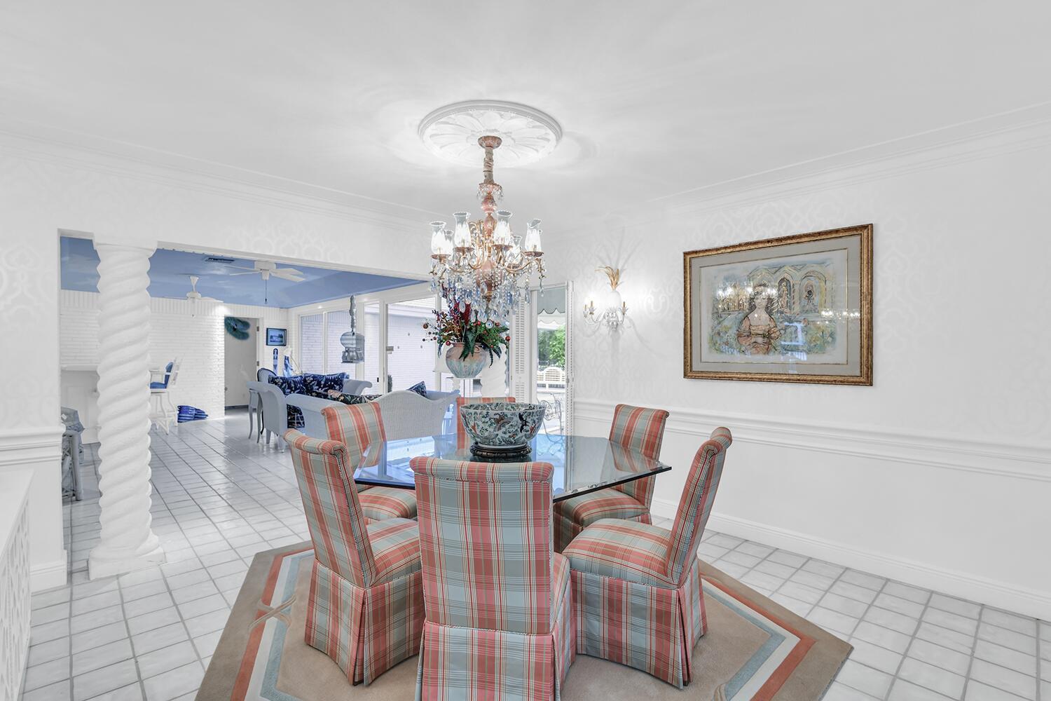 ROYAL PALM YACHT & COUNTRY CLUB - Residential