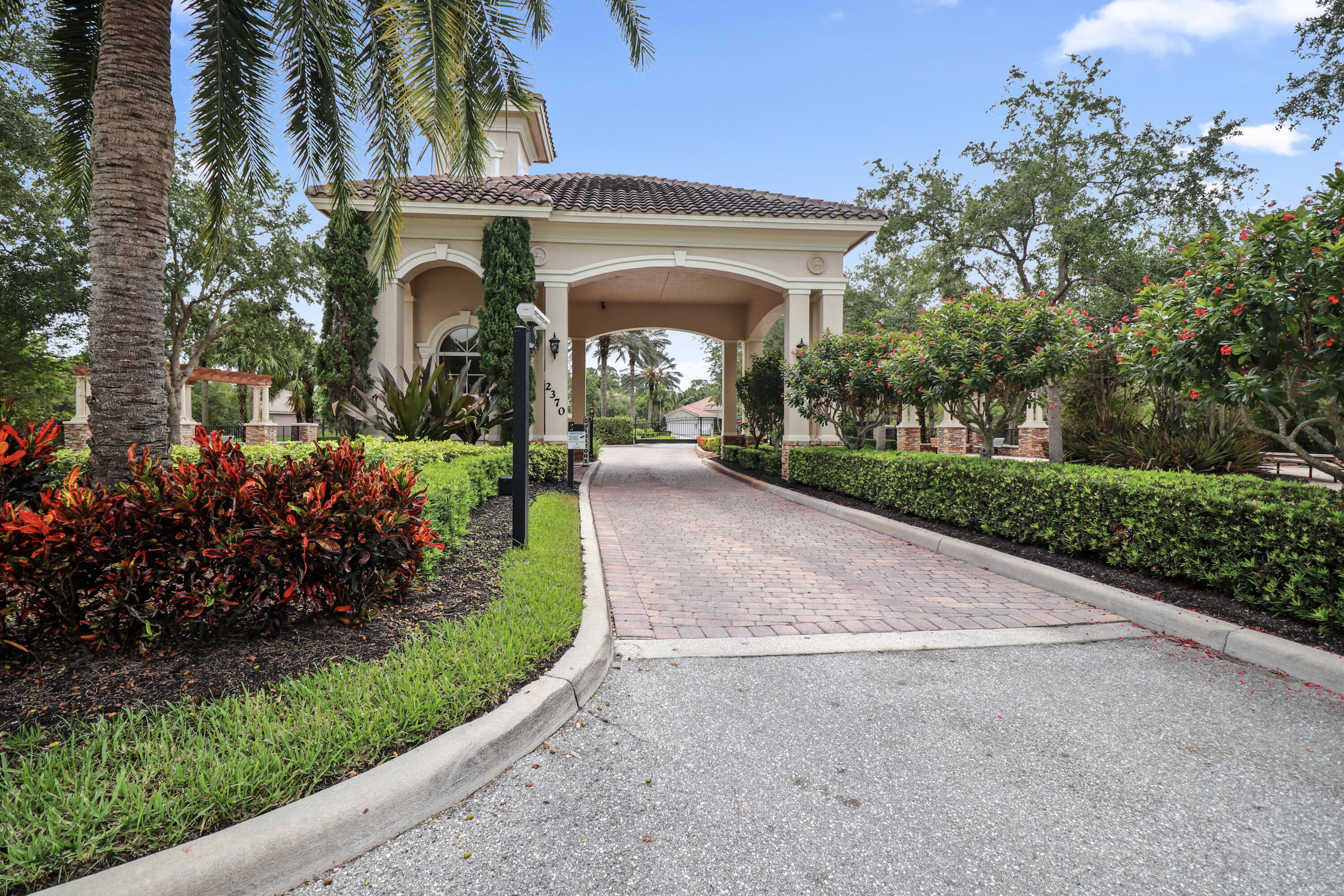HIGHLANDS RESERVE - Residential Lease