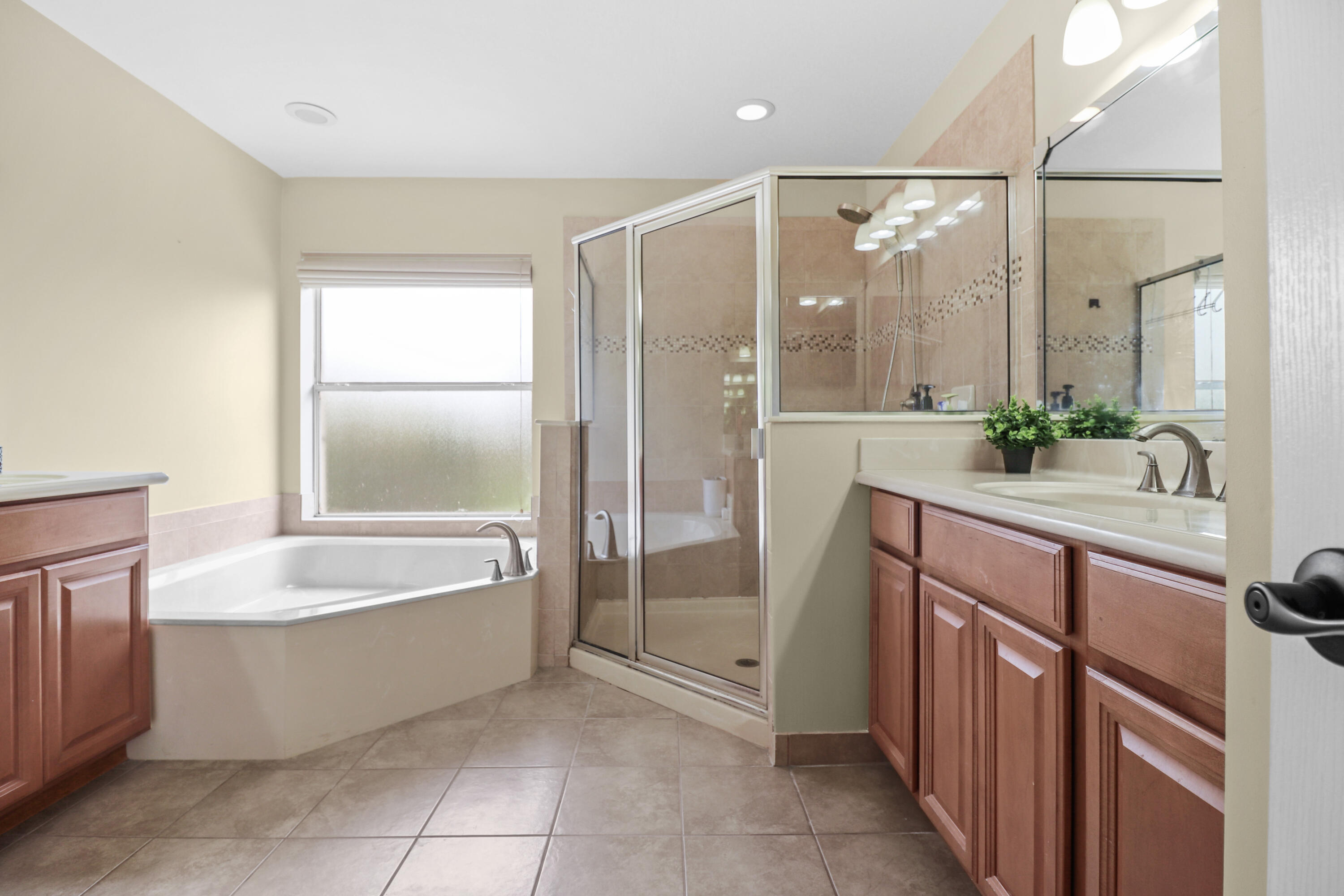 HIGHLANDS RESERVE - Residential Lease