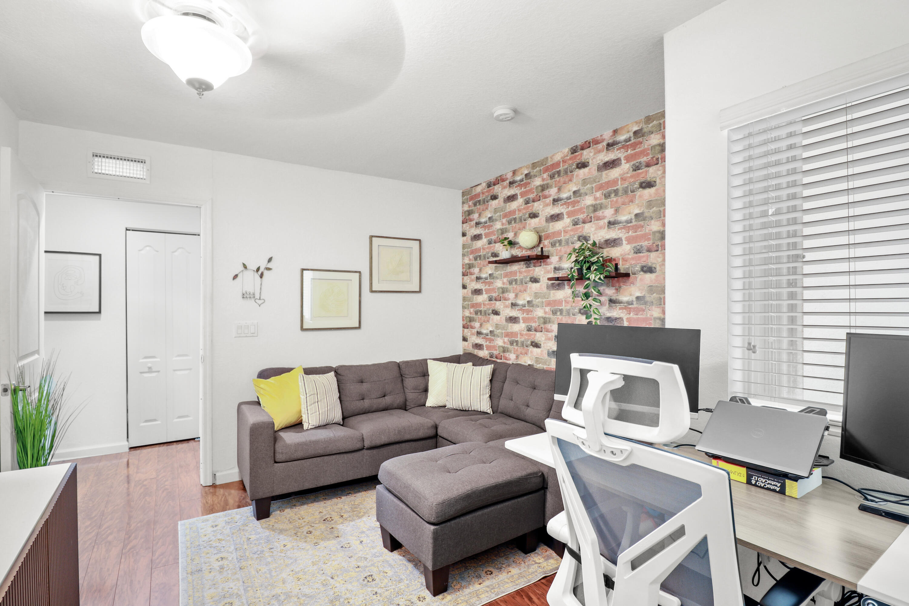 HIGHLANDS RESERVE - Residential Lease