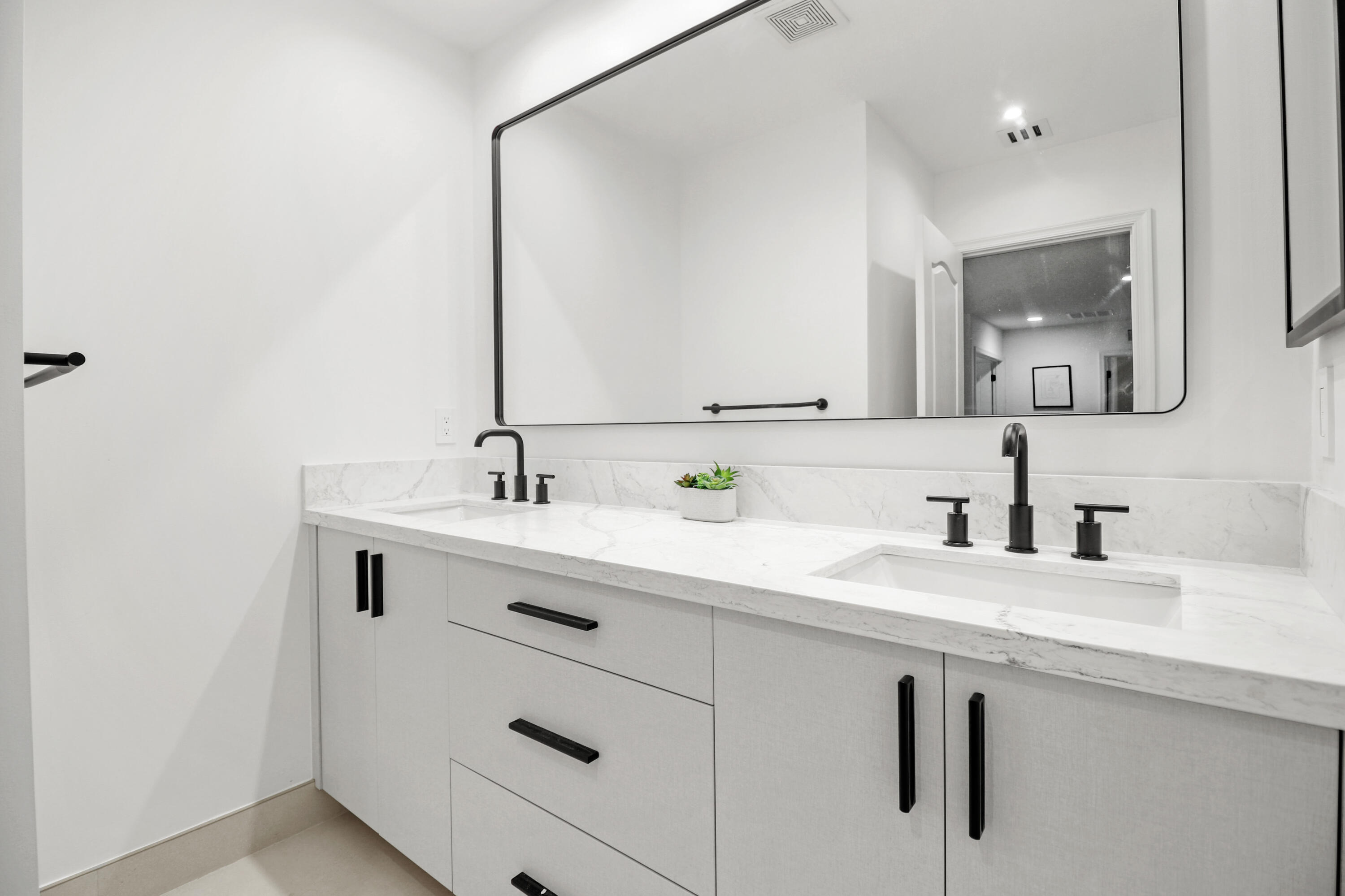 HIGHLANDS RESERVE - Residential Lease