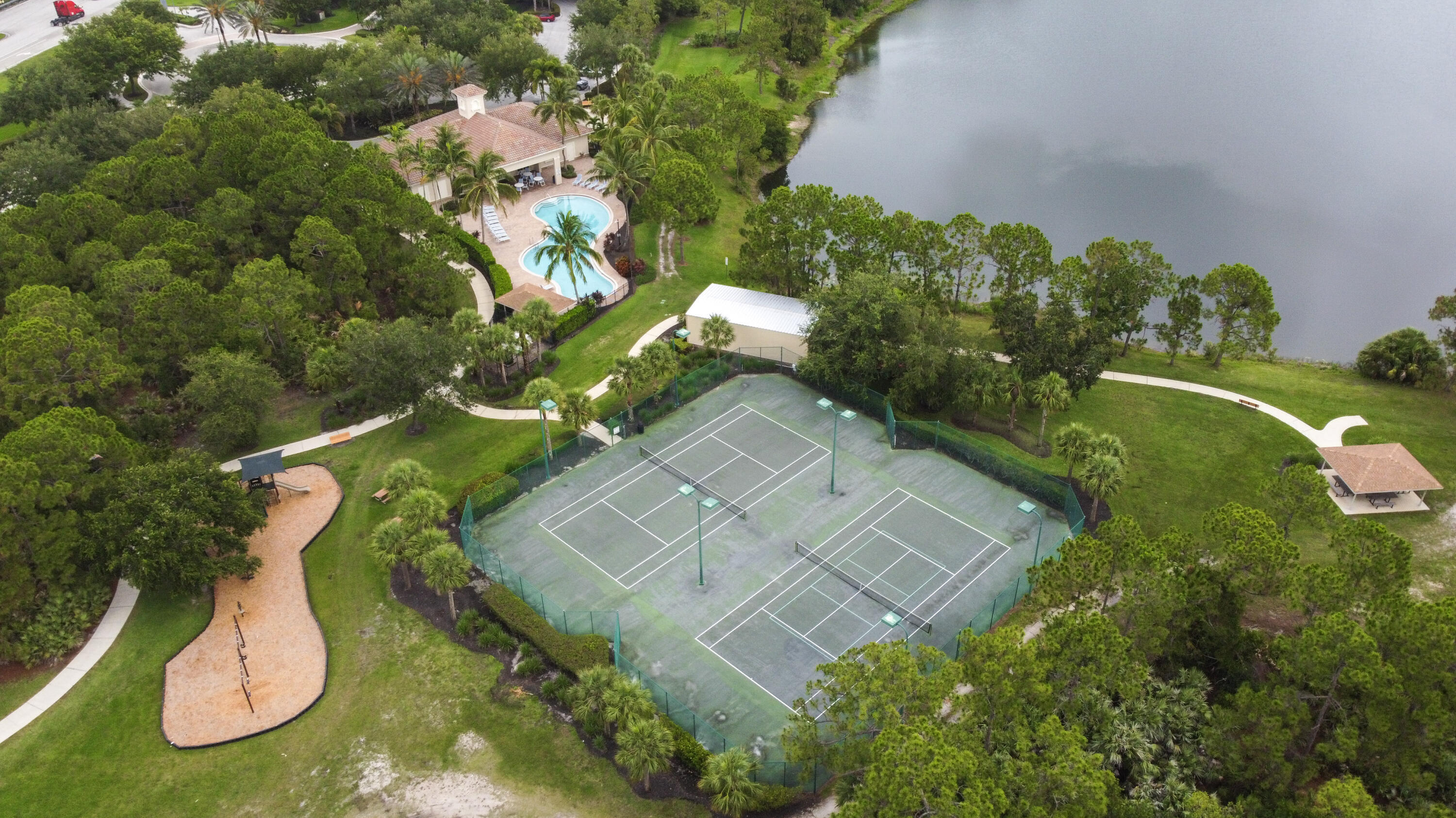 HIGHLANDS RESERVE - Residential Lease