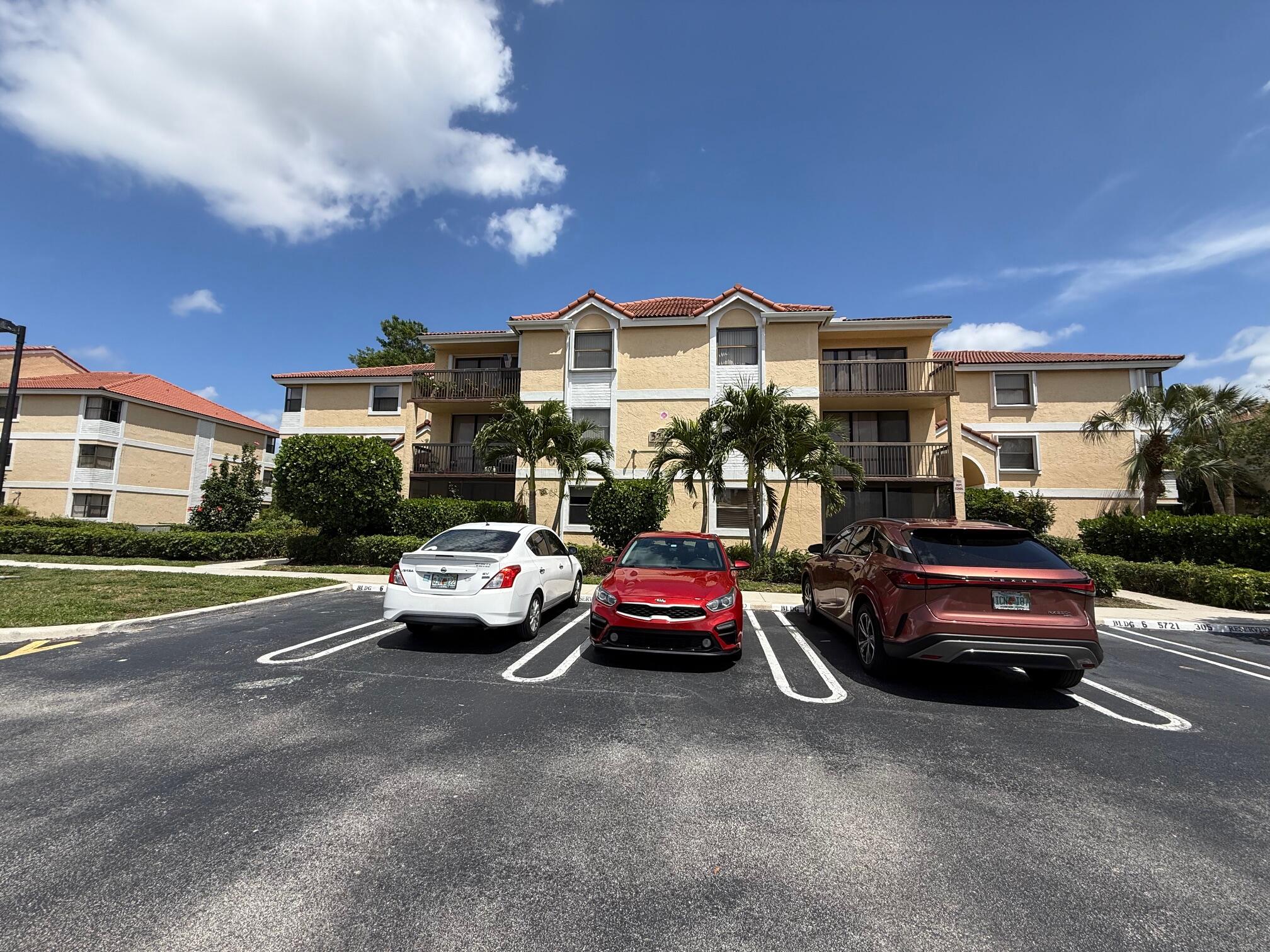 GRAND OASIS CONDO - Residential