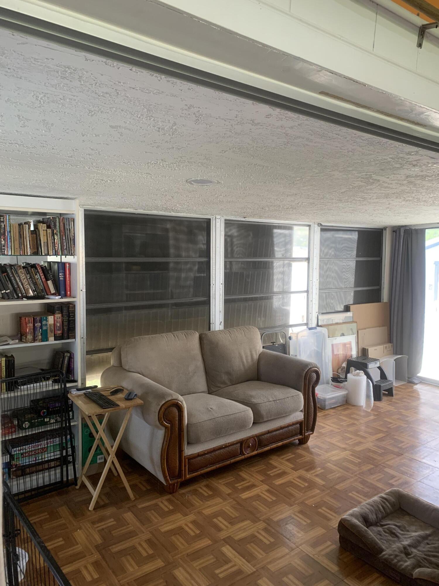 RIDGEWAY - Residential