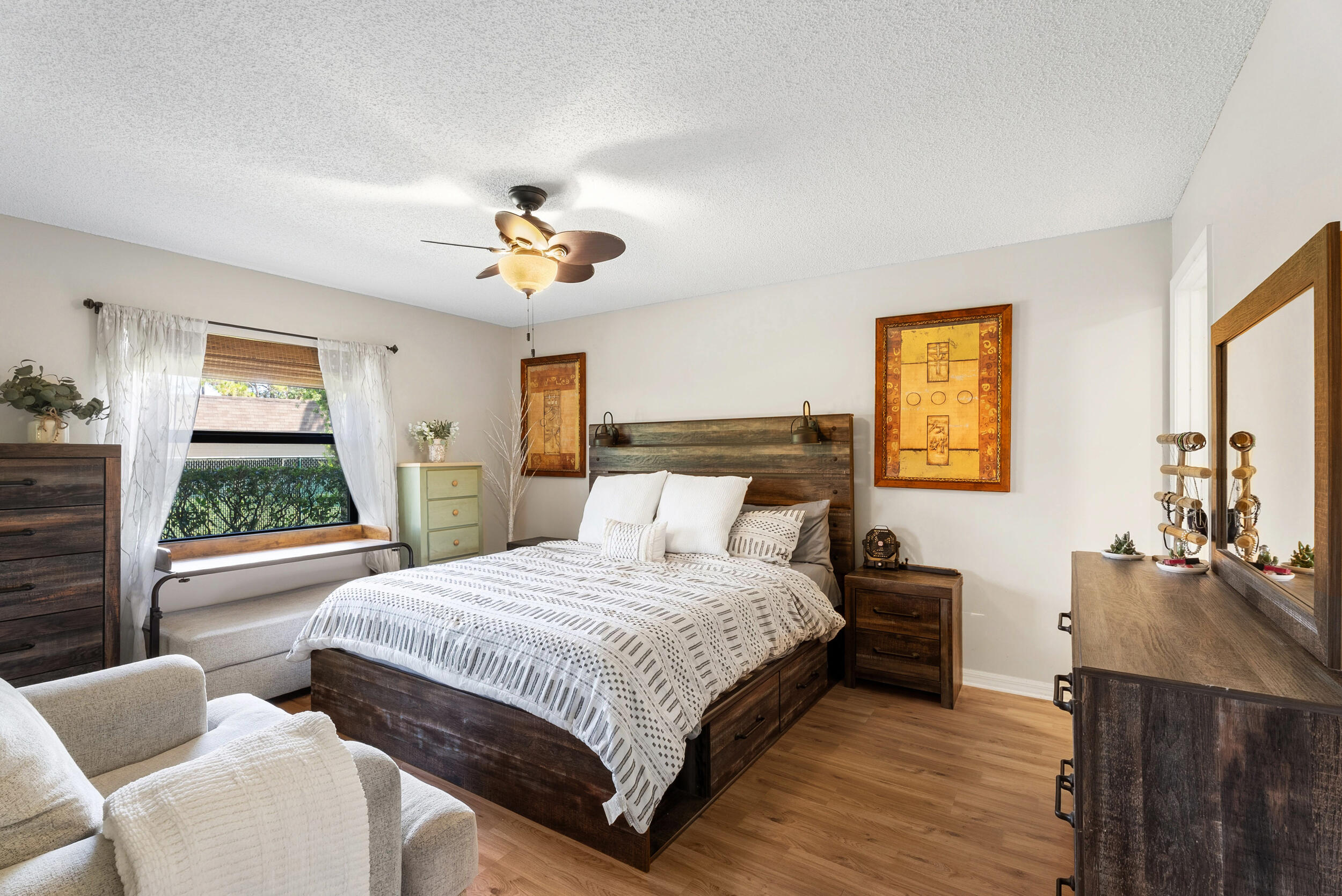 Parkview Condo - Residential