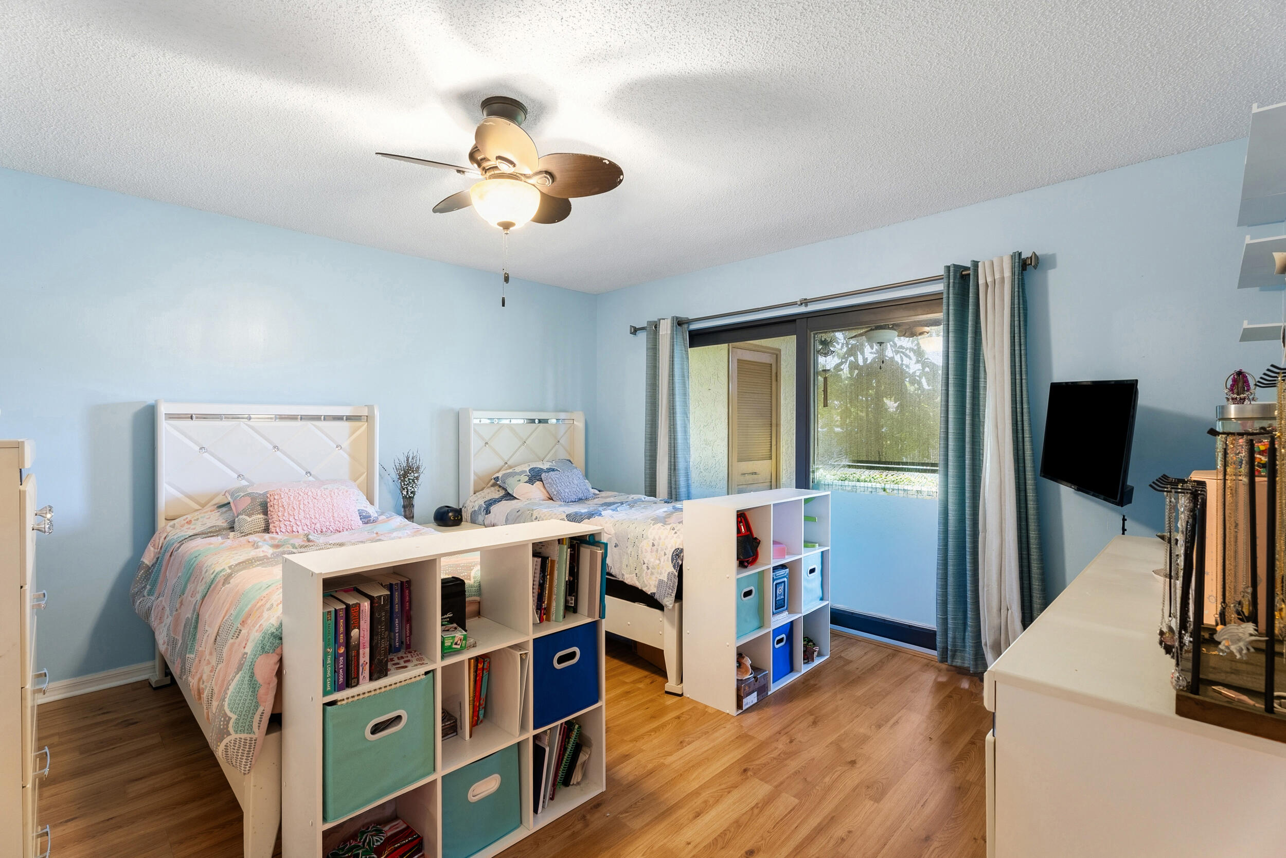 Parkview Condo - Residential