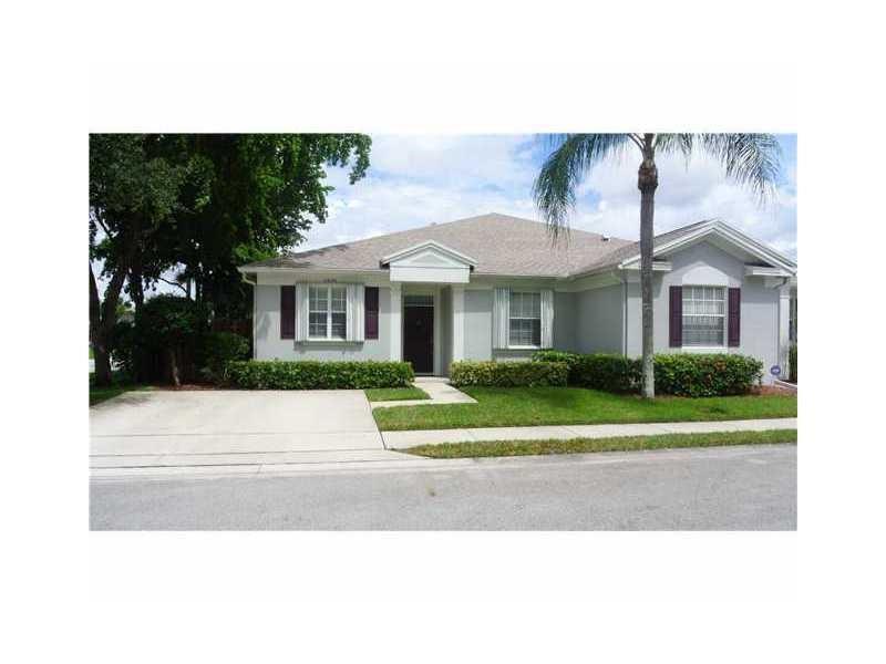 WOW BEAUTIFUL VILLA IN DESIRABLE PLUM HARBOR 2BED 2BAT  KITCHEN WITH GRANITE COUNTER NEWER APPLIANCE TILE FLOOR FRESHLY PAINT  NEWER SHOWER IN MASTER BEDROOM 2 COMMUNITY POOLS KIDSPLAY AREA BASKETBL & TENNIS WALK TO ELEM & MIDDLE SCHOOLS MINUTES TO SAWGRASS XWAY & SHOPPING .IMMACULATE