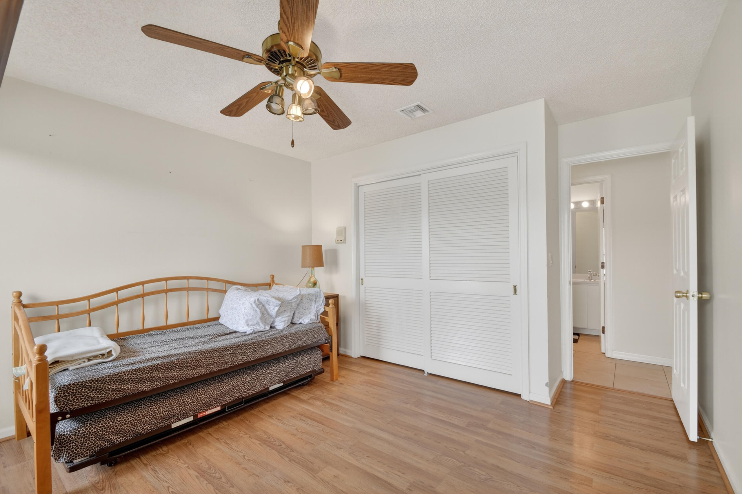SUGAR POND MANOR OF WELLINGTON - Residential