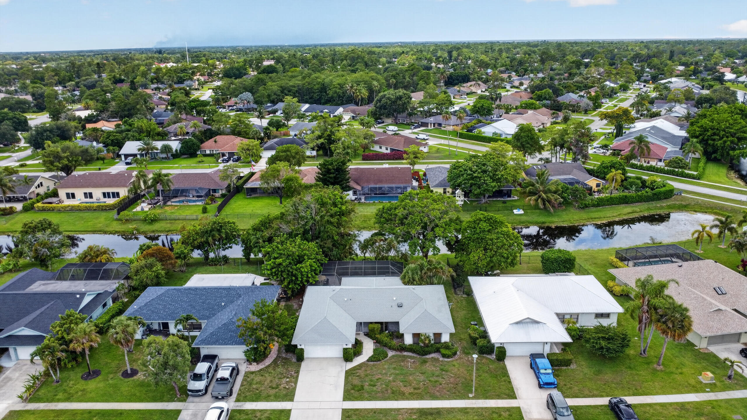 SUGAR POND MANOR OF WELLINGTON - Residential