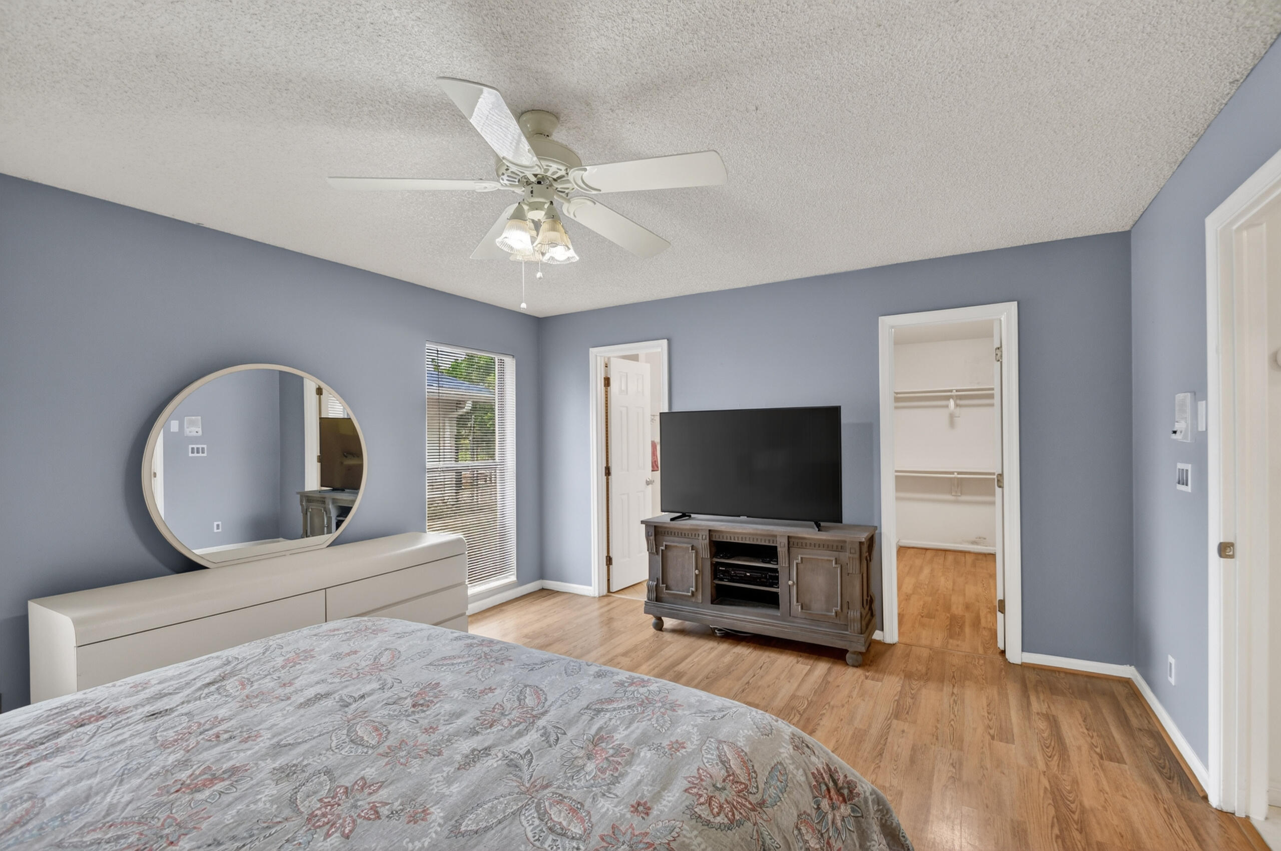 SUGAR POND MANOR OF WELLINGTON - Residential