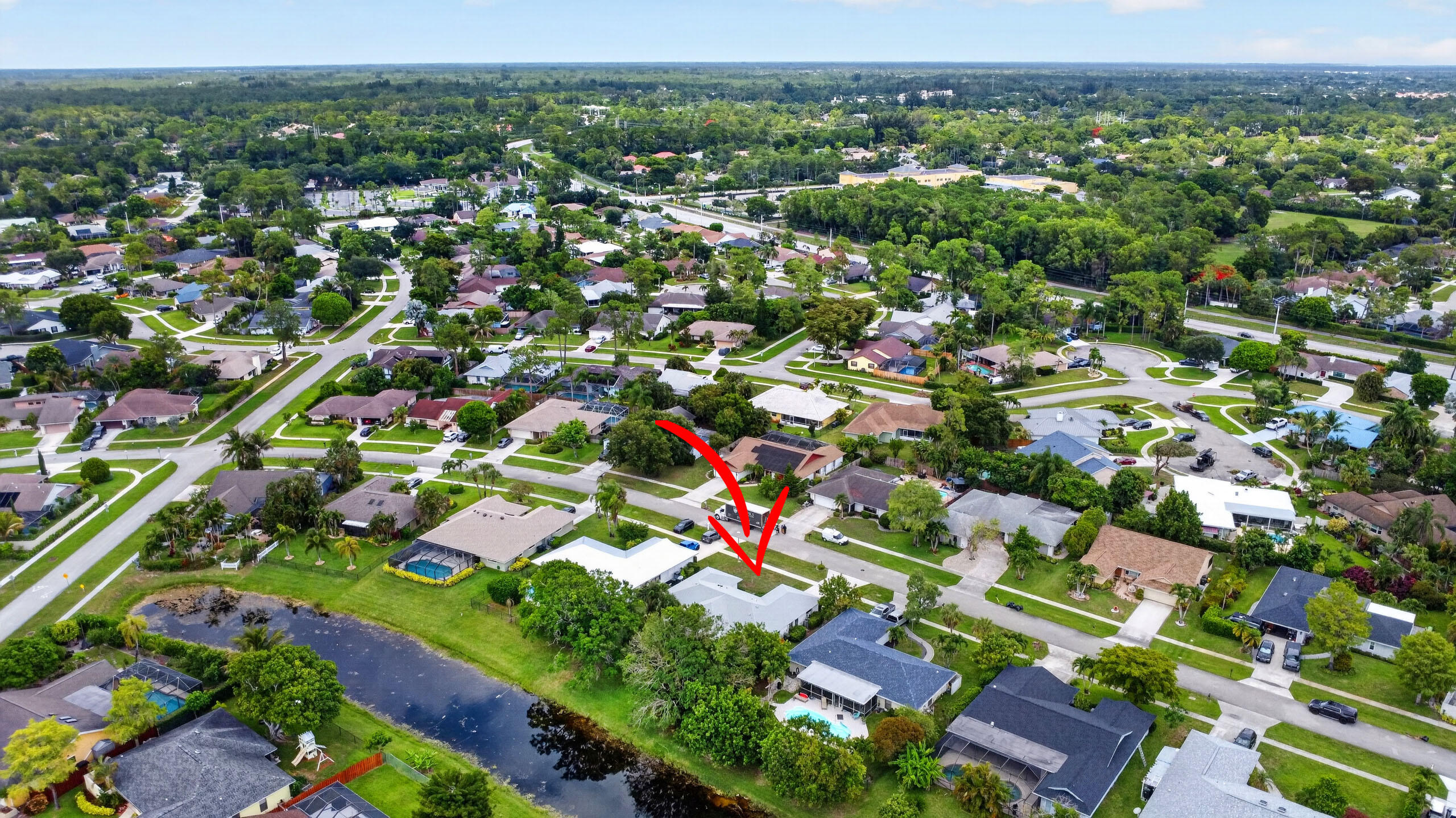 SUGAR POND MANOR OF WELLINGTON - Residential