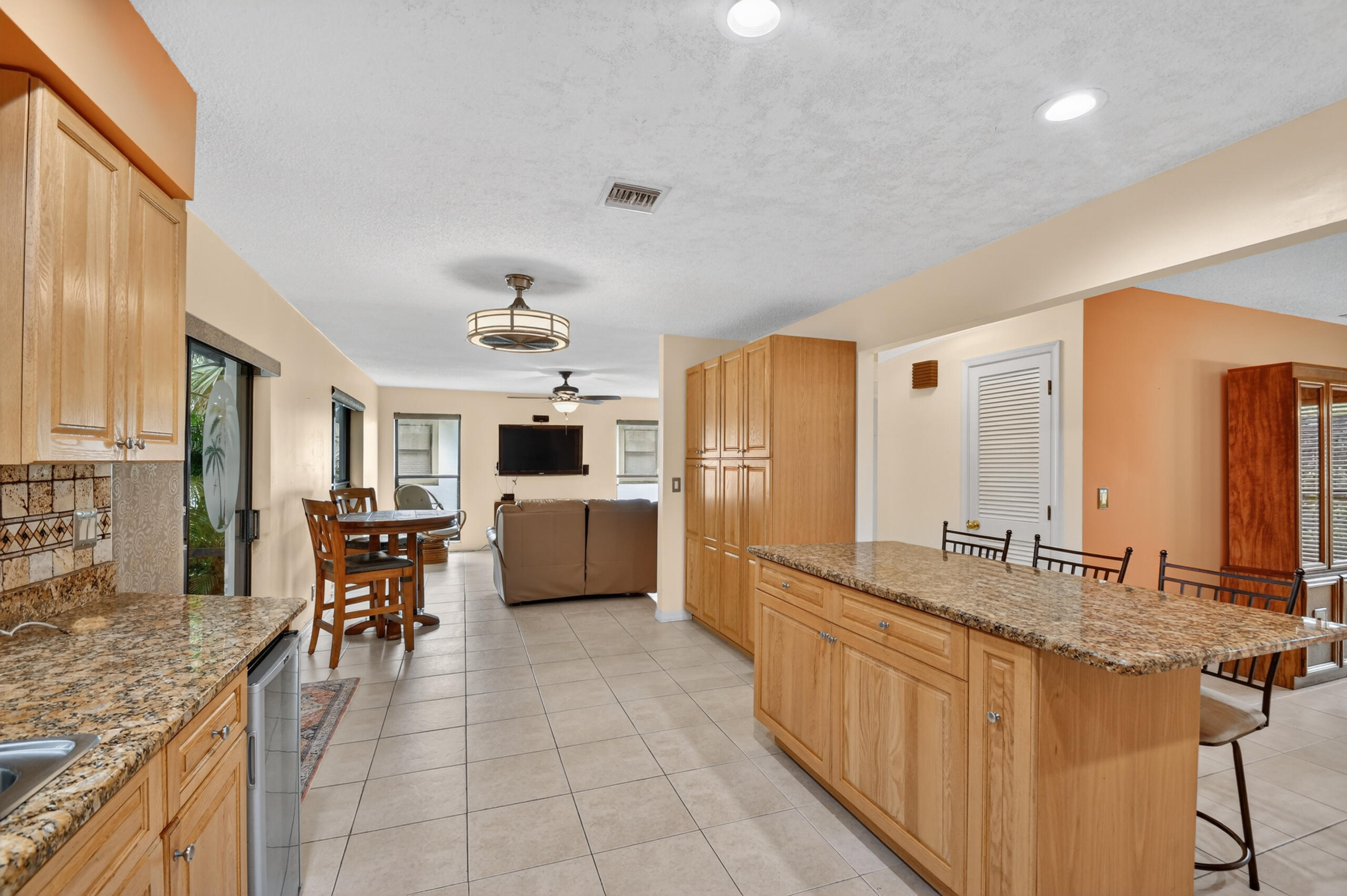 SUGAR POND MANOR OF WELLINGTON - Residential