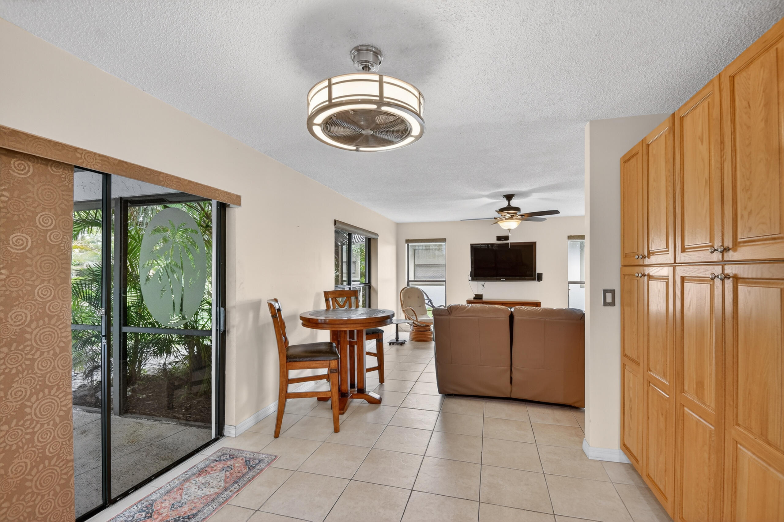 SUGAR POND MANOR OF WELLINGTON - Residential