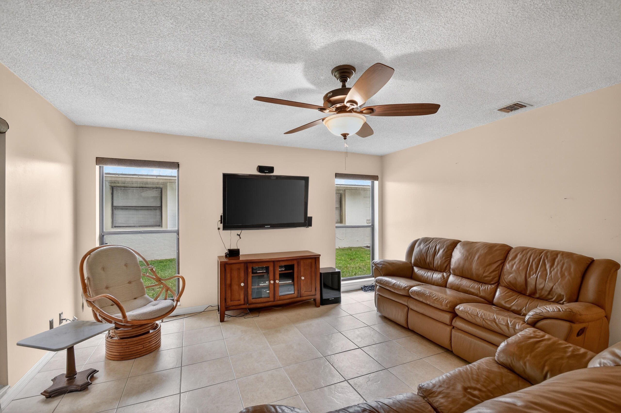 SUGAR POND MANOR OF WELLINGTON - Residential