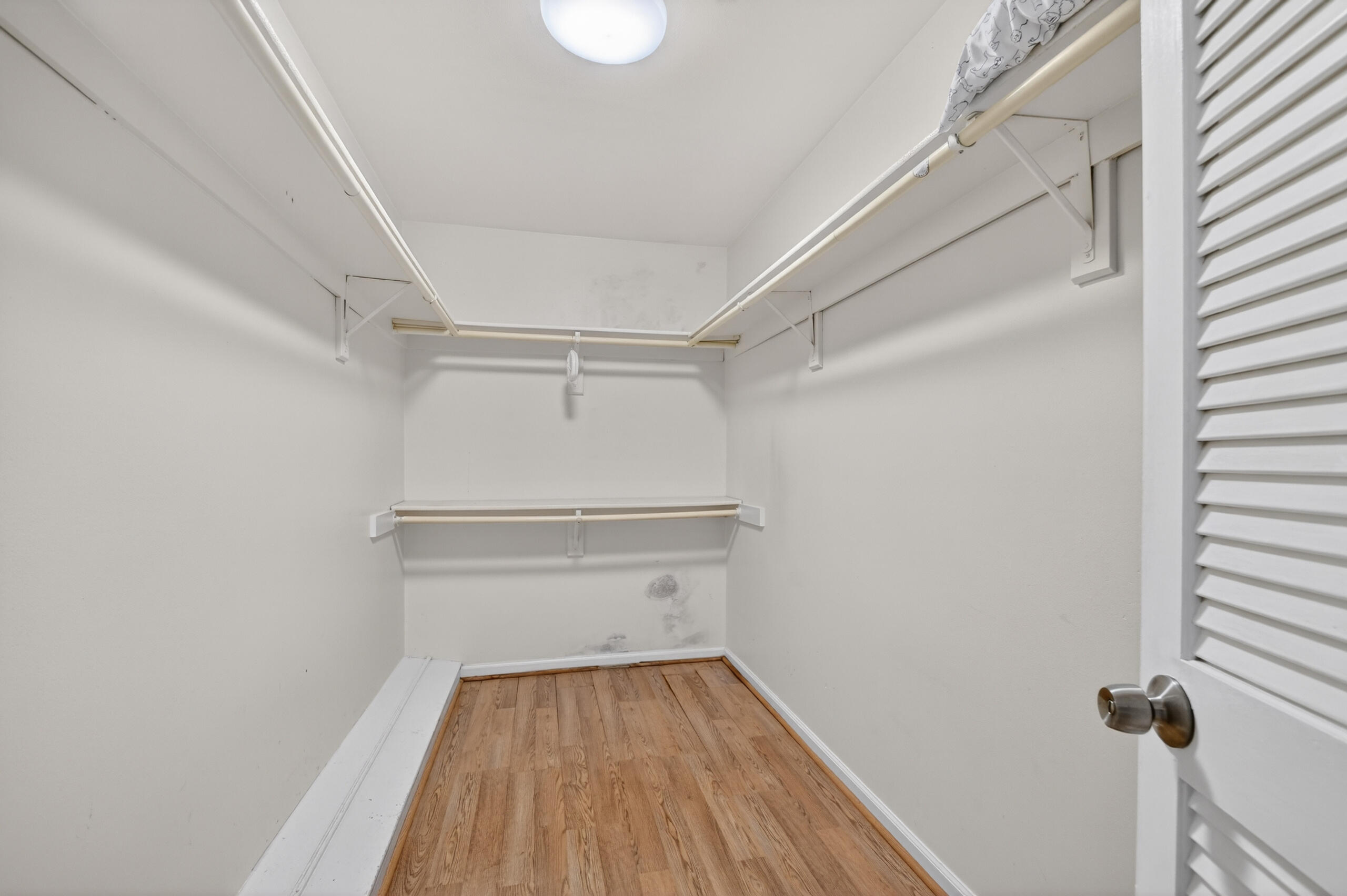 SUGAR POND MANOR OF WELLINGTON - Residential