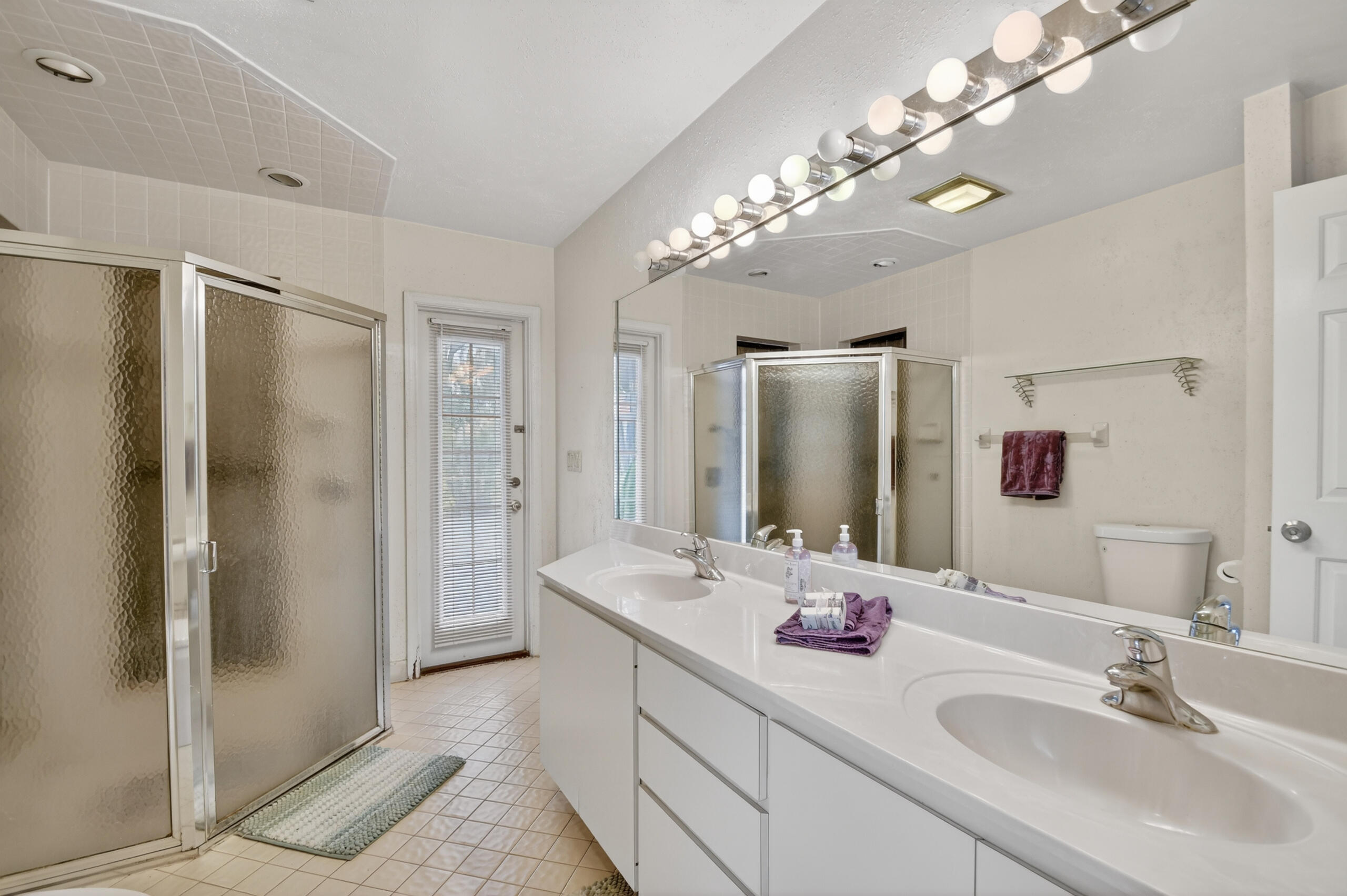 SUGAR POND MANOR OF WELLINGTON - Residential