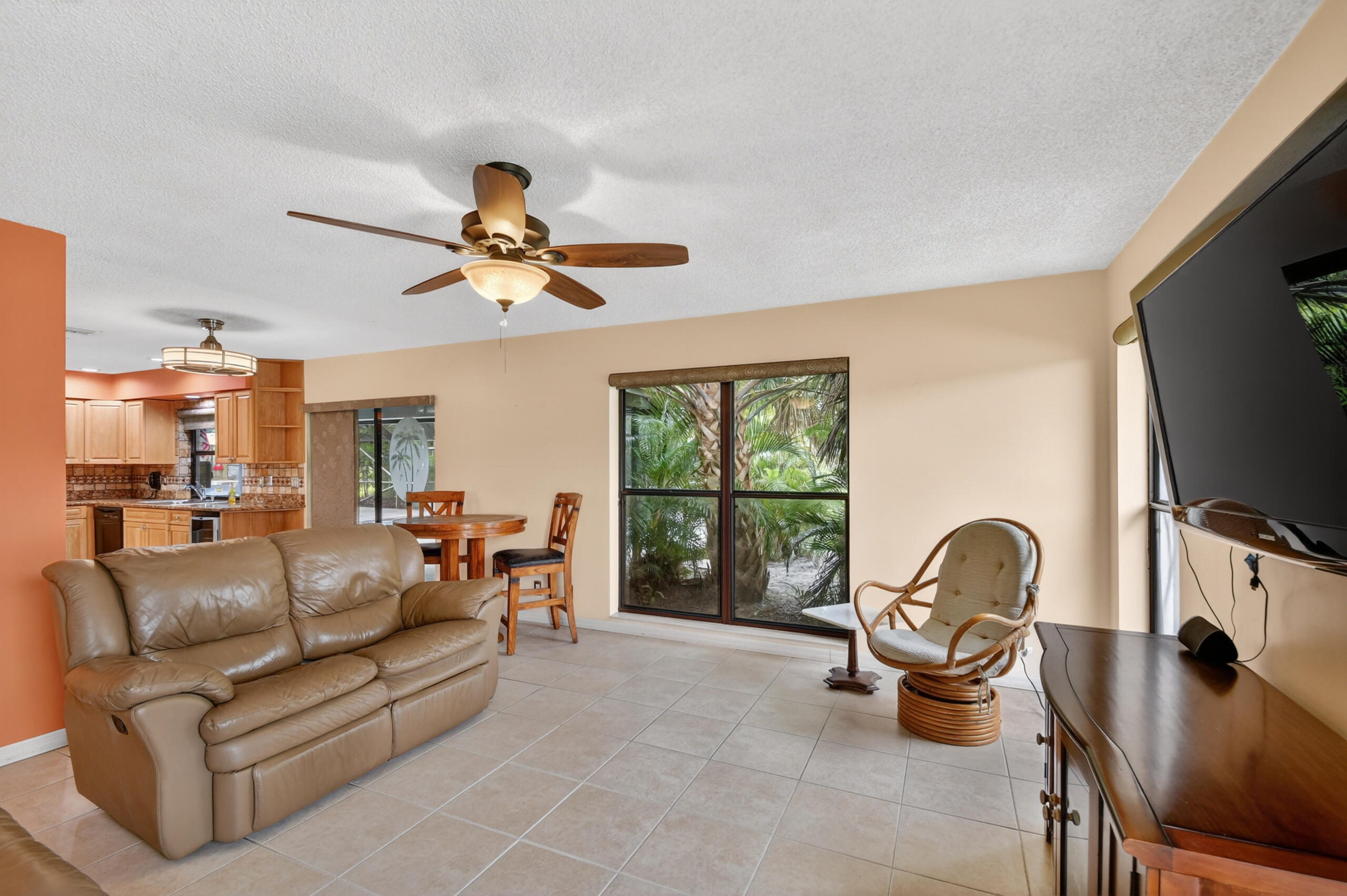 SUGAR POND MANOR OF WELLINGTON - Residential