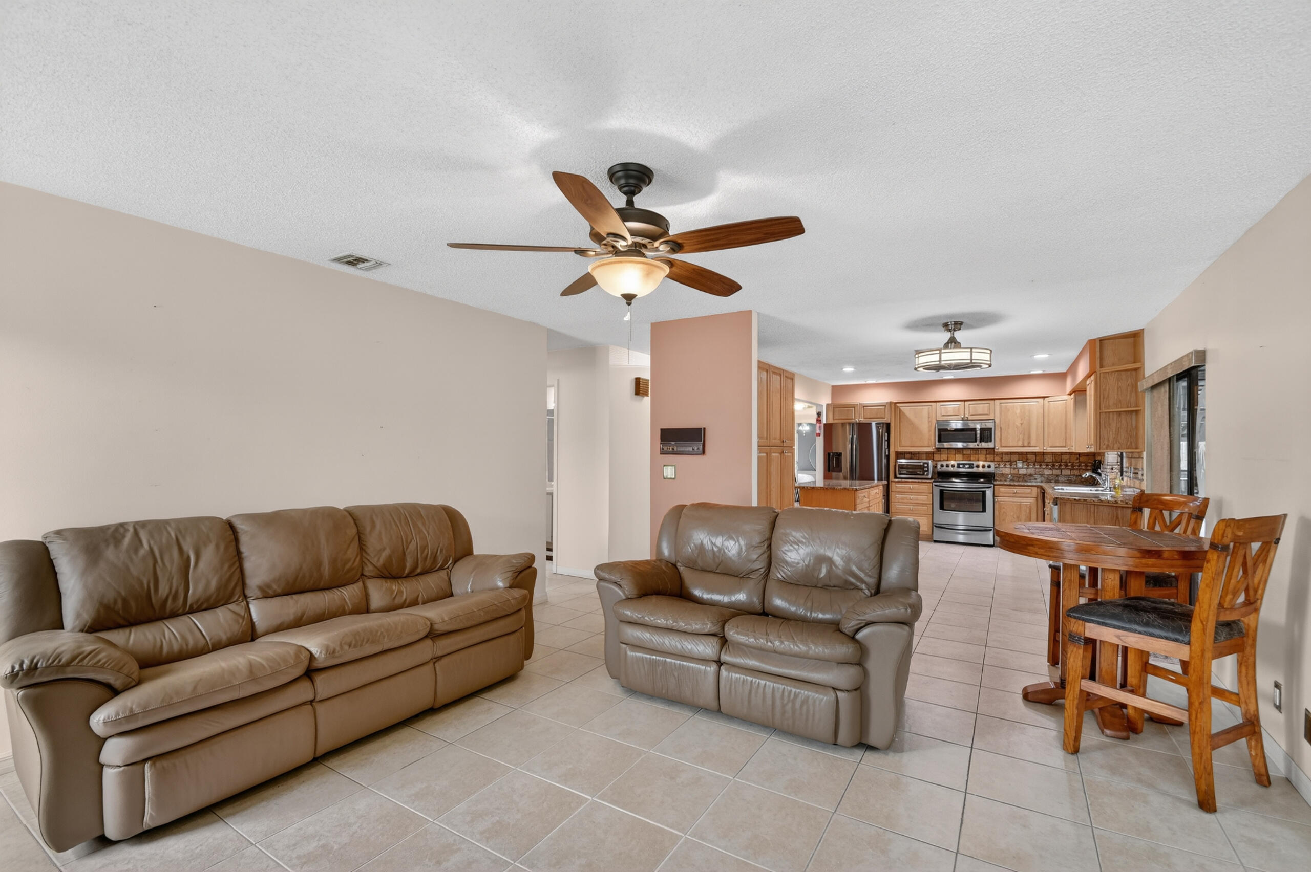 SUGAR POND MANOR OF WELLINGTON - Residential