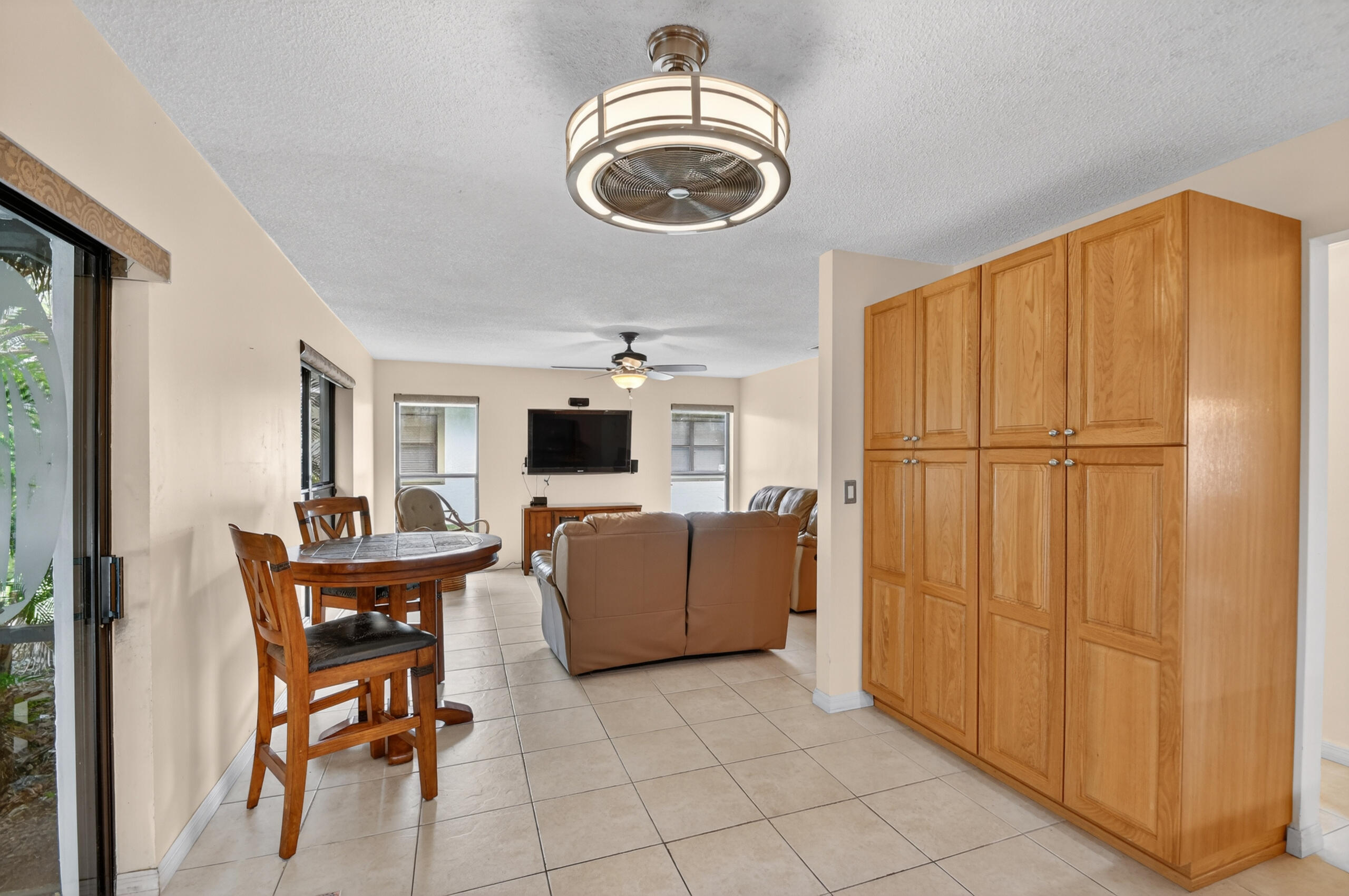 SUGAR POND MANOR OF WELLINGTON - Residential