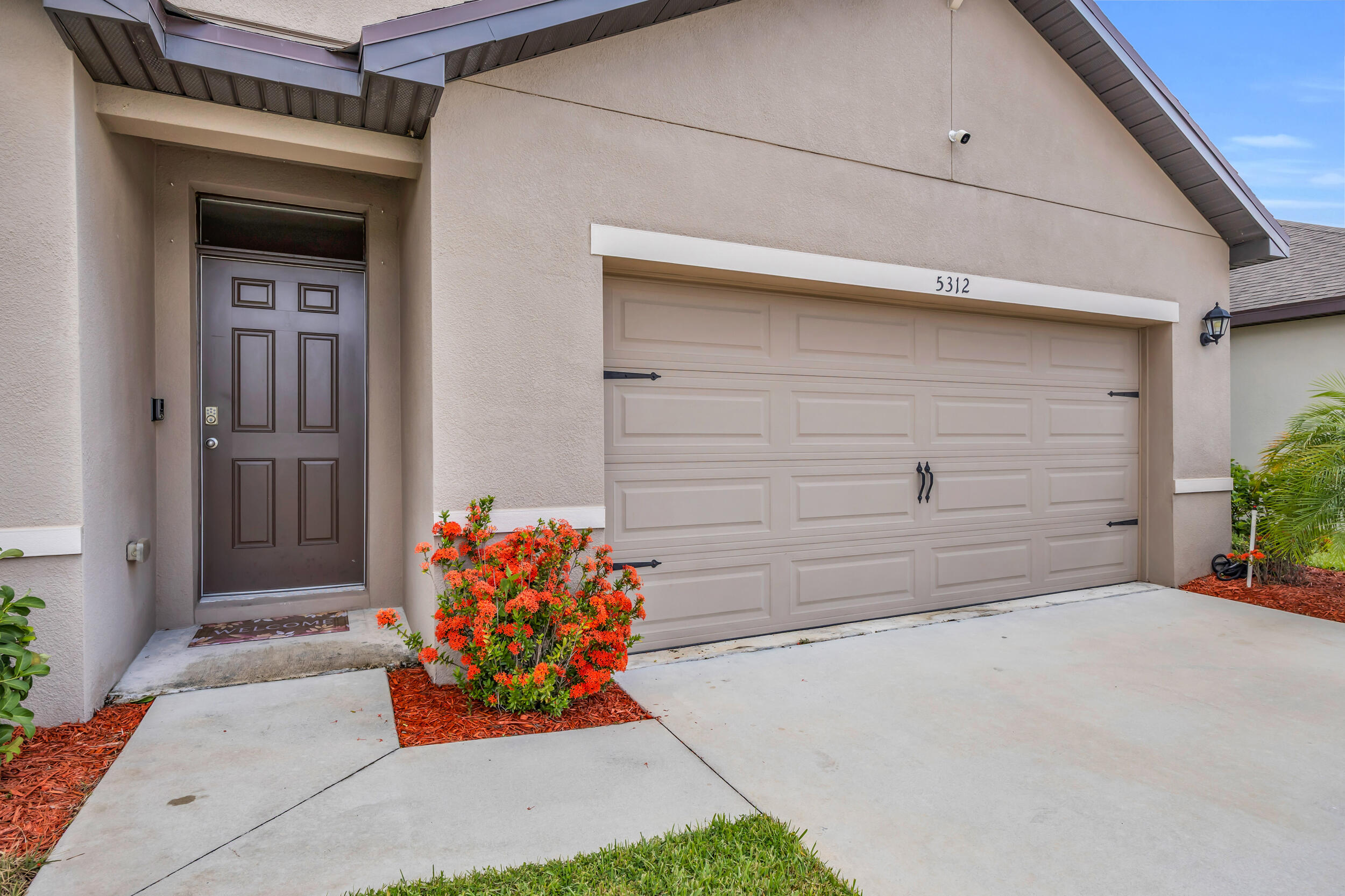 CELEBRATION POINTE - Residential