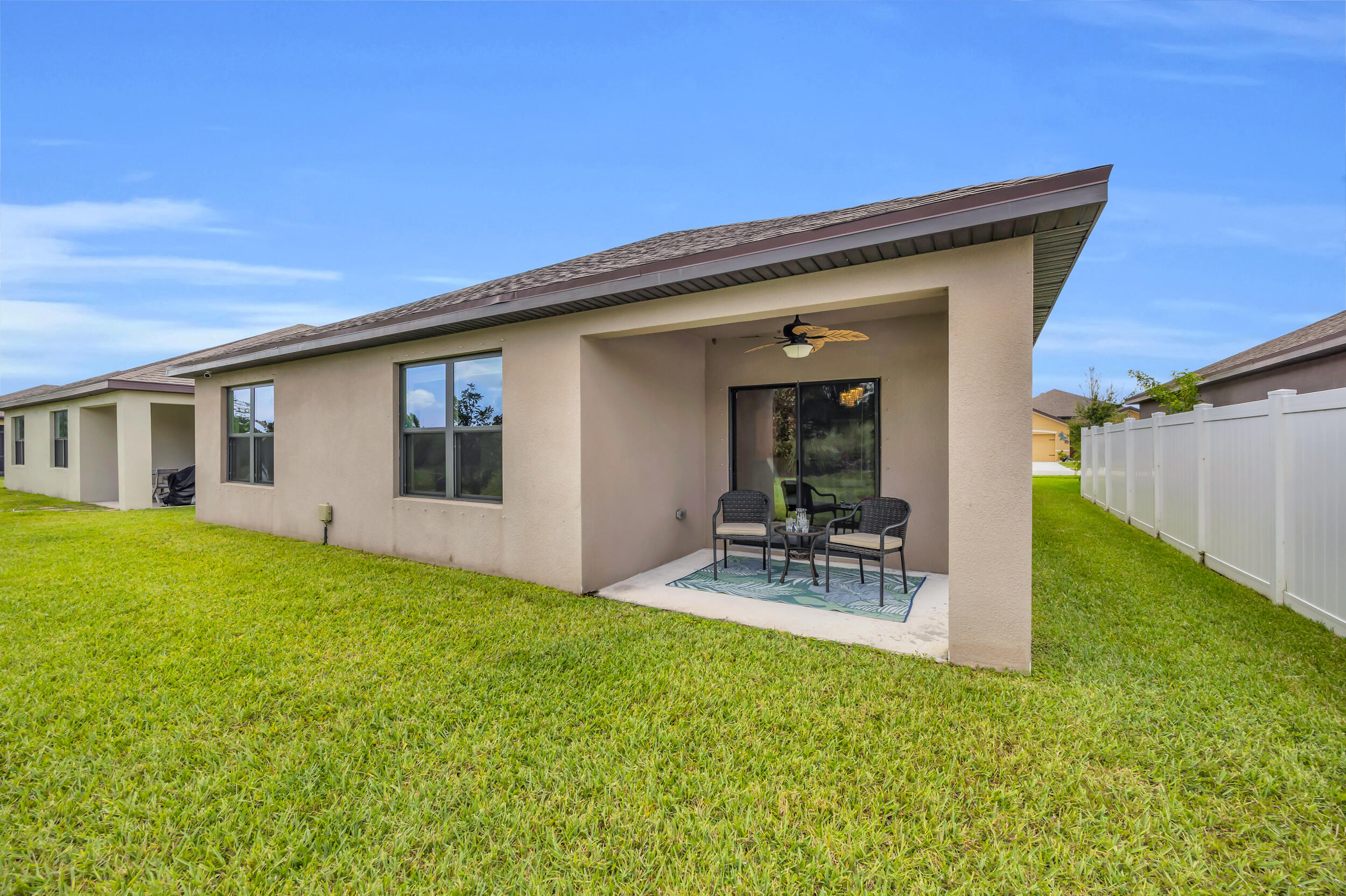CELEBRATION POINTE - Residential