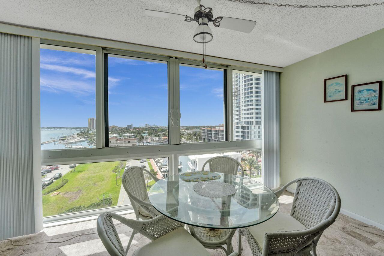 LAKE HARBOUR TOWERS CONDO - Residential
