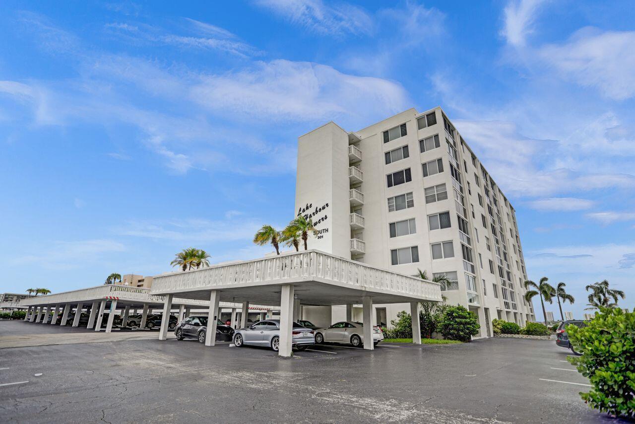 LAKE HARBOUR TOWERS CONDO - Residential