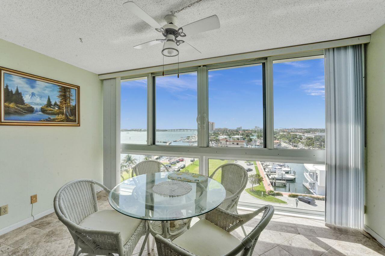 LAKE HARBOUR TOWERS CONDO - Residential