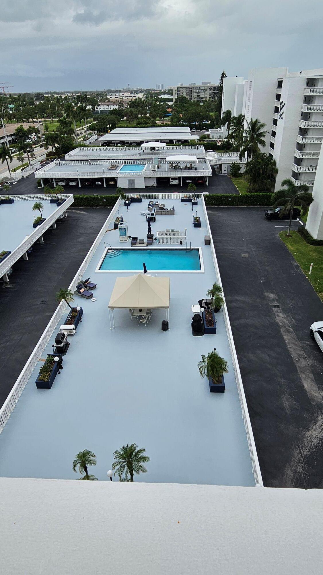 LAKE HARBOUR TOWERS CONDO - Residential