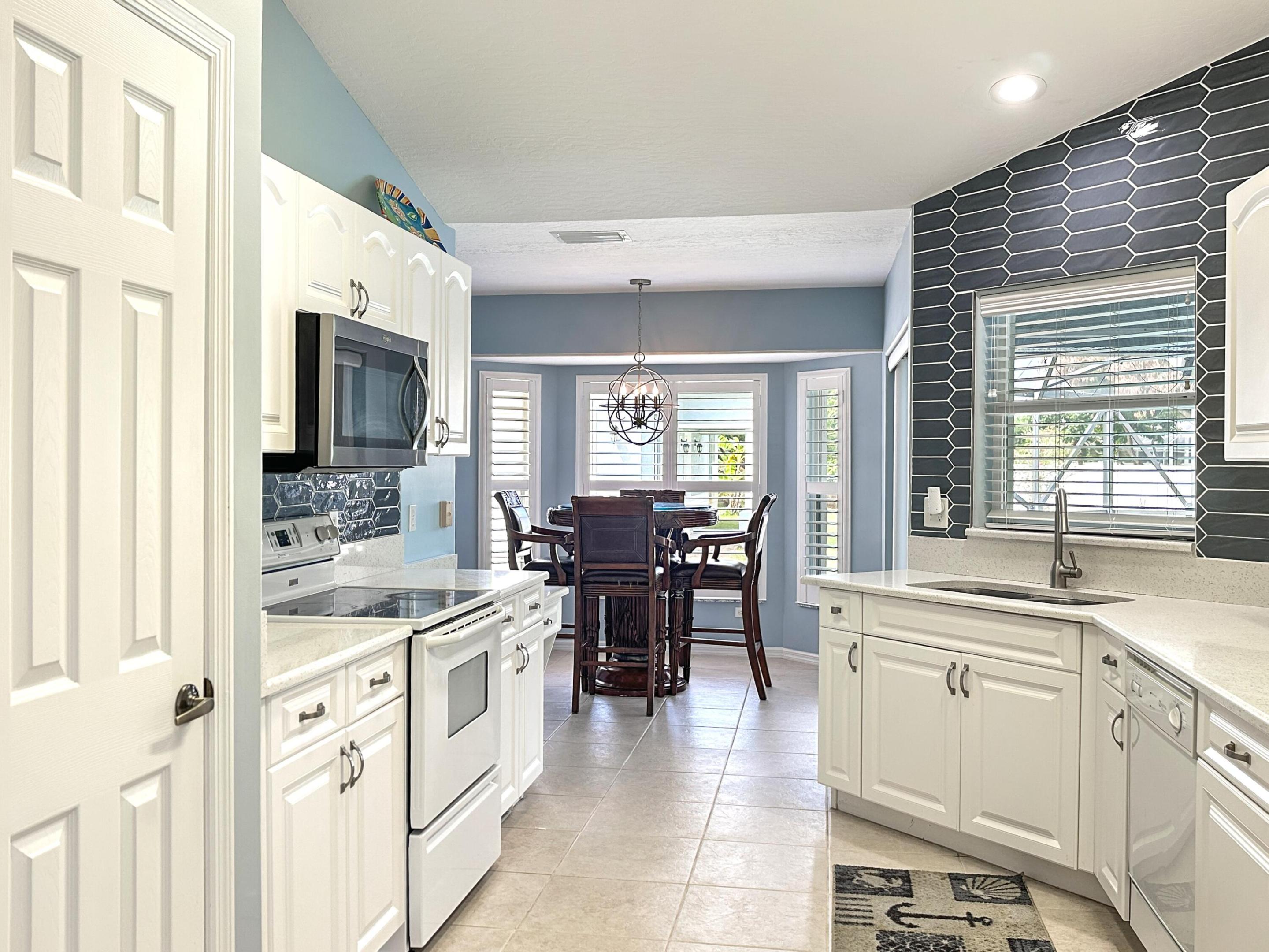 HOLIDAY PINES SUBDIVISION - Residential
