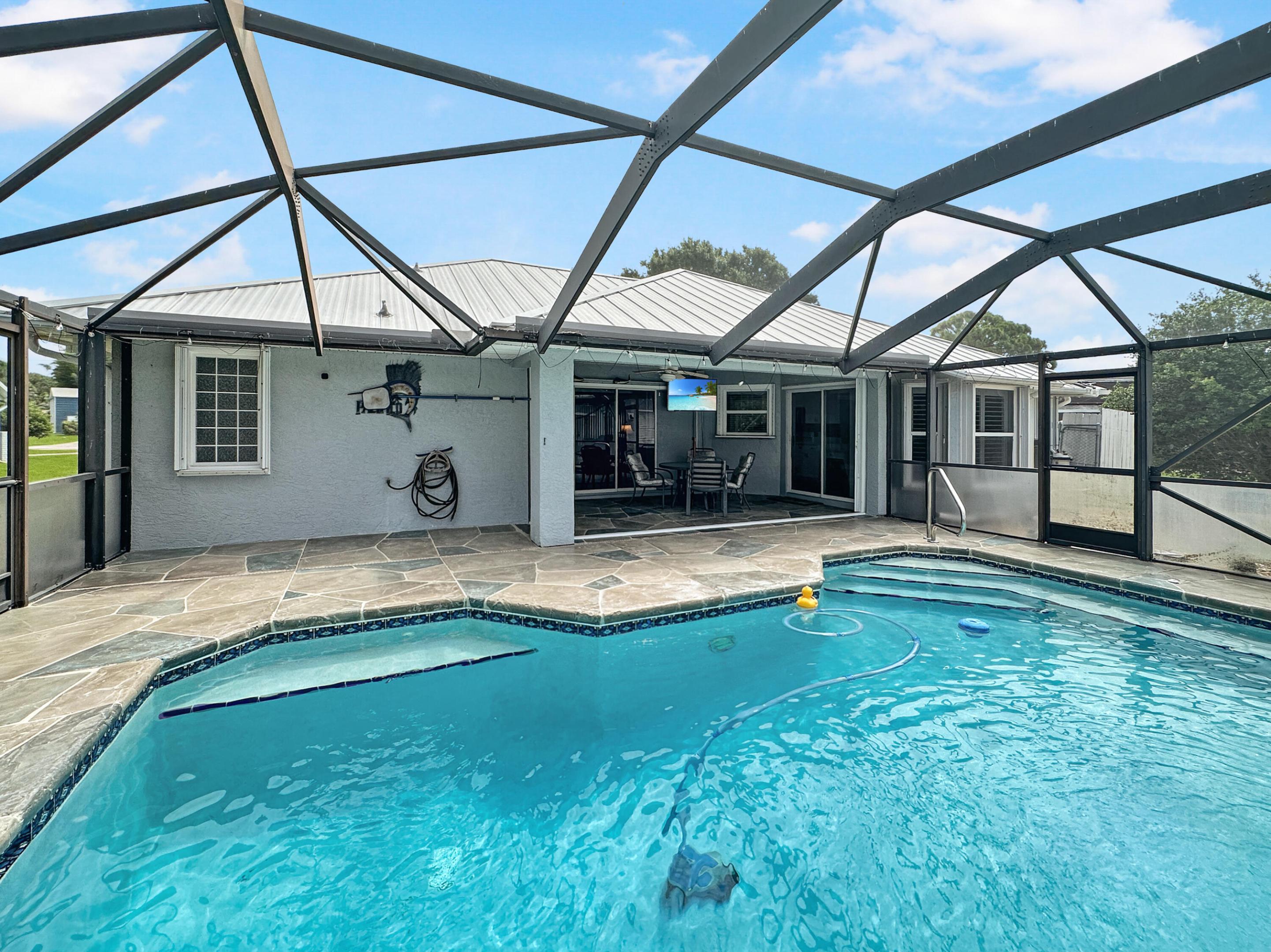 HOLIDAY PINES SUBDIVISION - Residential