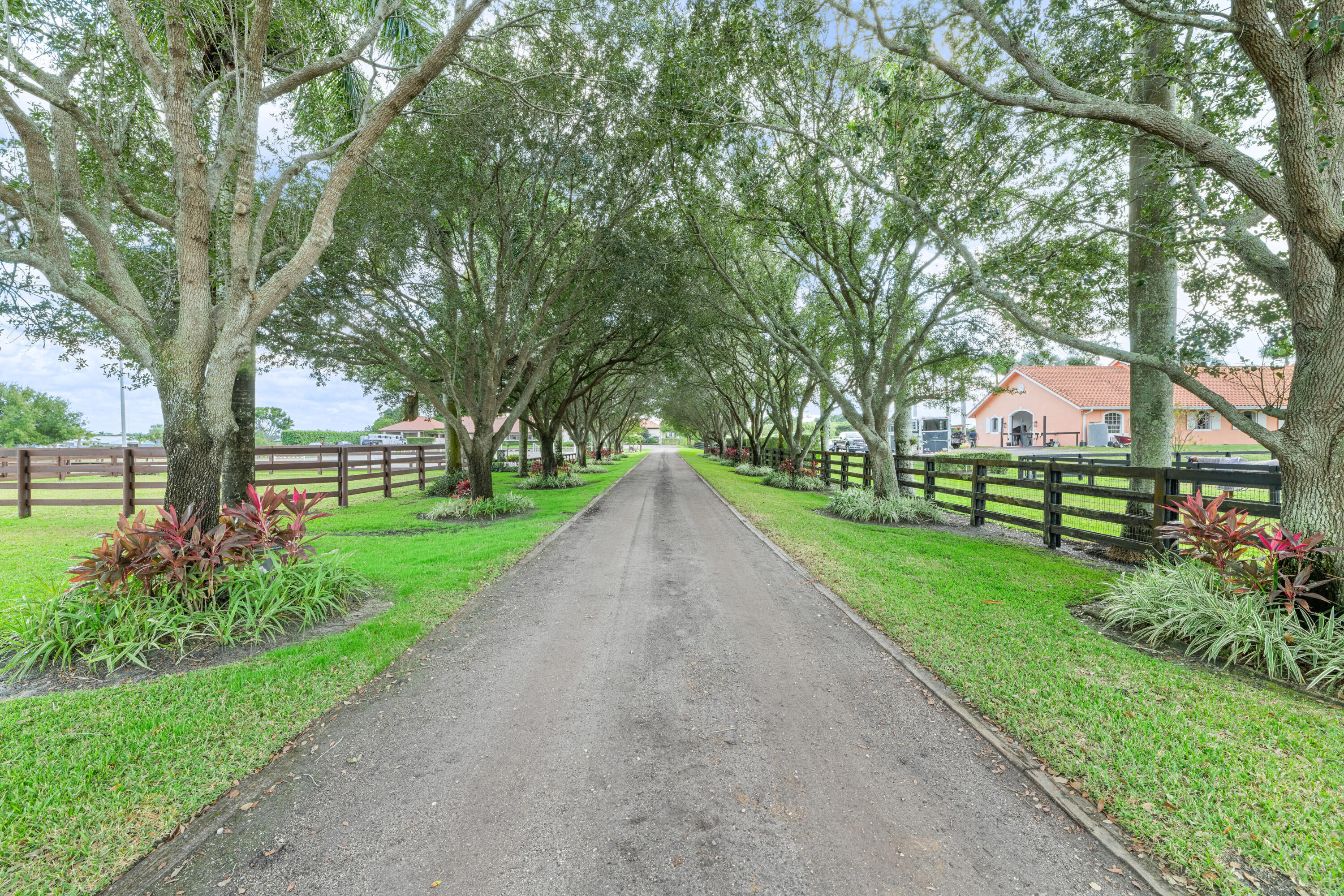 PALM BEACH POINT EAST - Residential