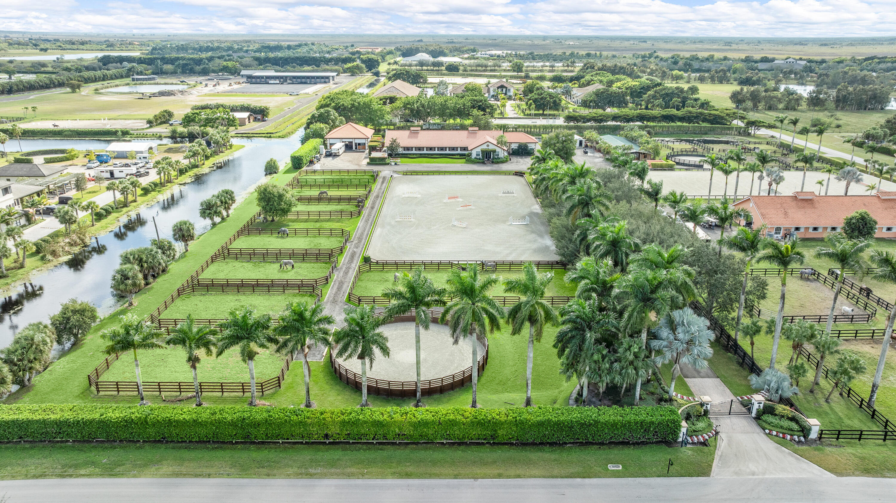 PALM BEACH POINT EAST - Residential