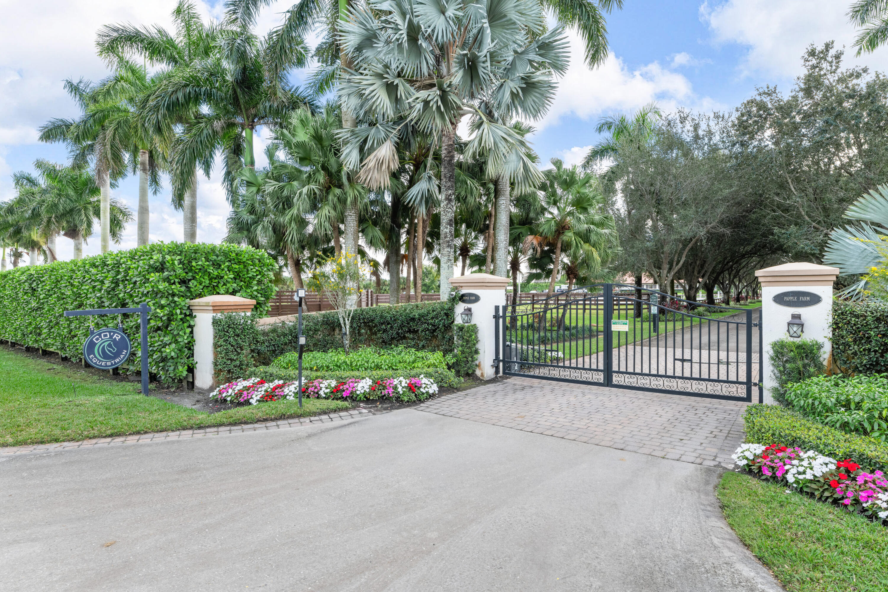 PALM BEACH POINT EAST - Residential
