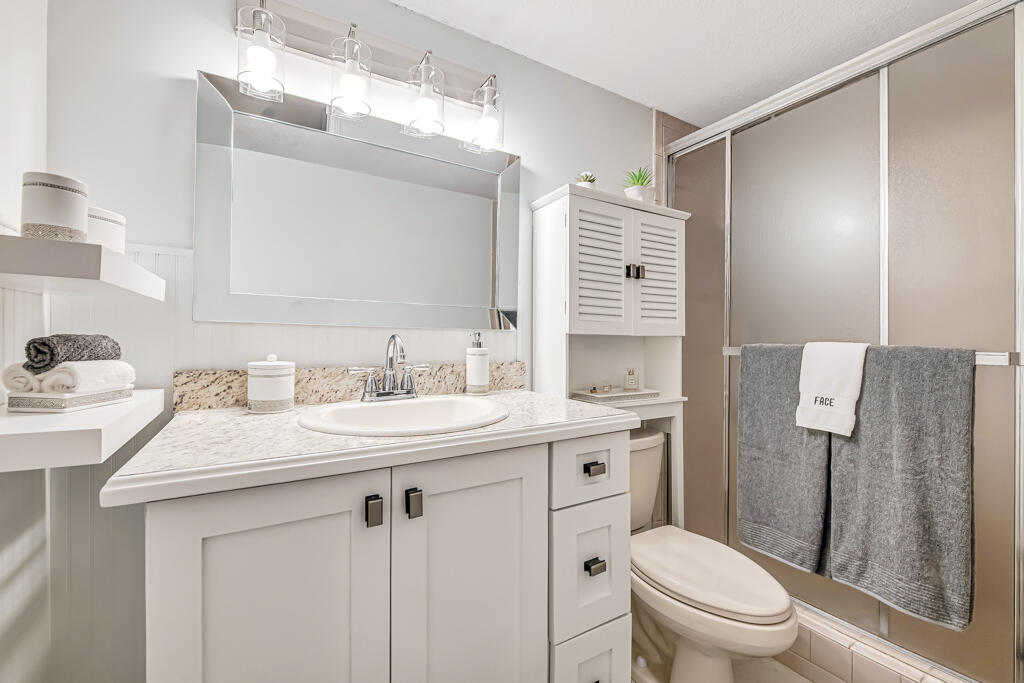 GOLDEN LAKES VILLAGE CONDO 1 THRU 13-A - Residential