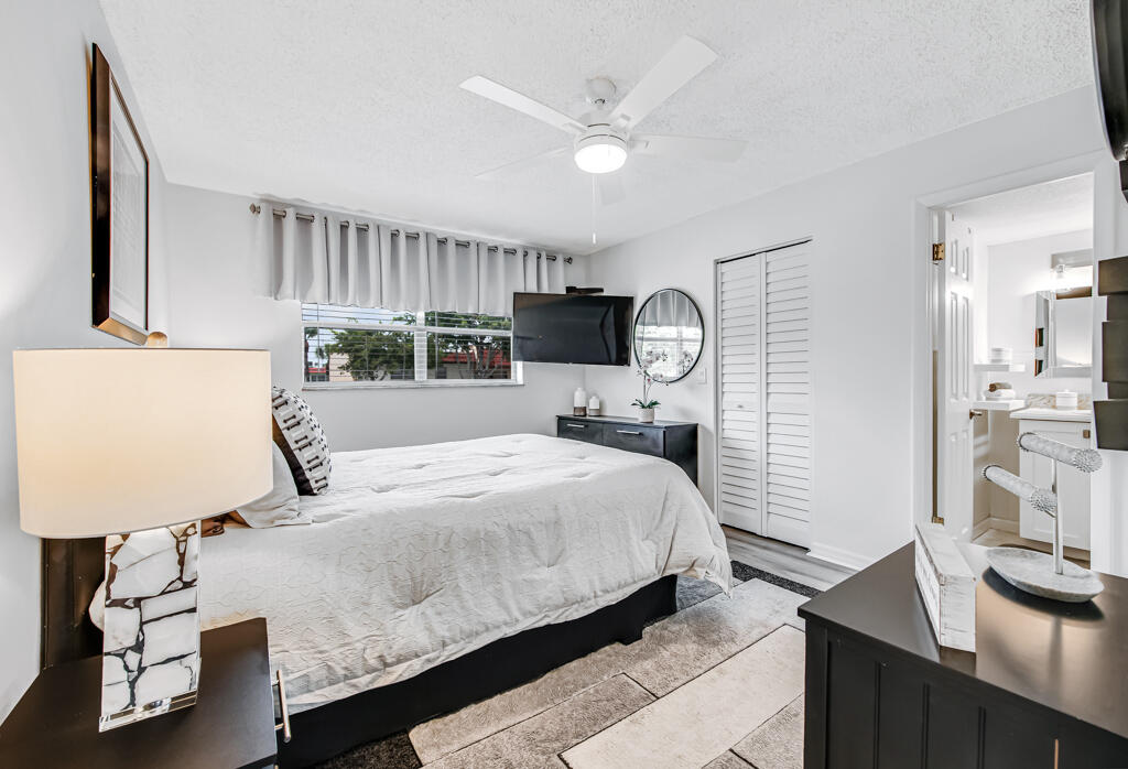 GOLDEN LAKES VILLAGE CONDO 1 THRU 13-A - Residential