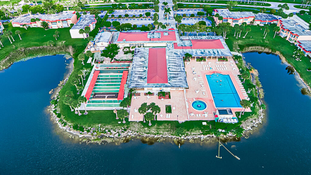 GOLDEN LAKES VILLAGE CONDO 1 THRU 13-A - Residential
