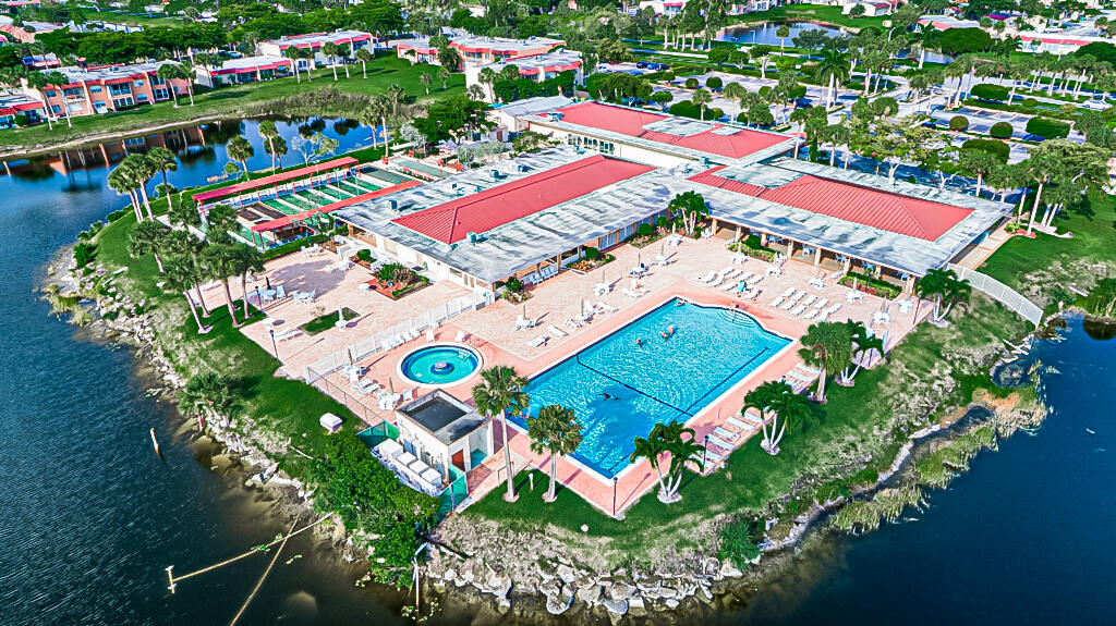 GOLDEN LAKES VILLAGE CONDO 1 THRU 13-A - Residential