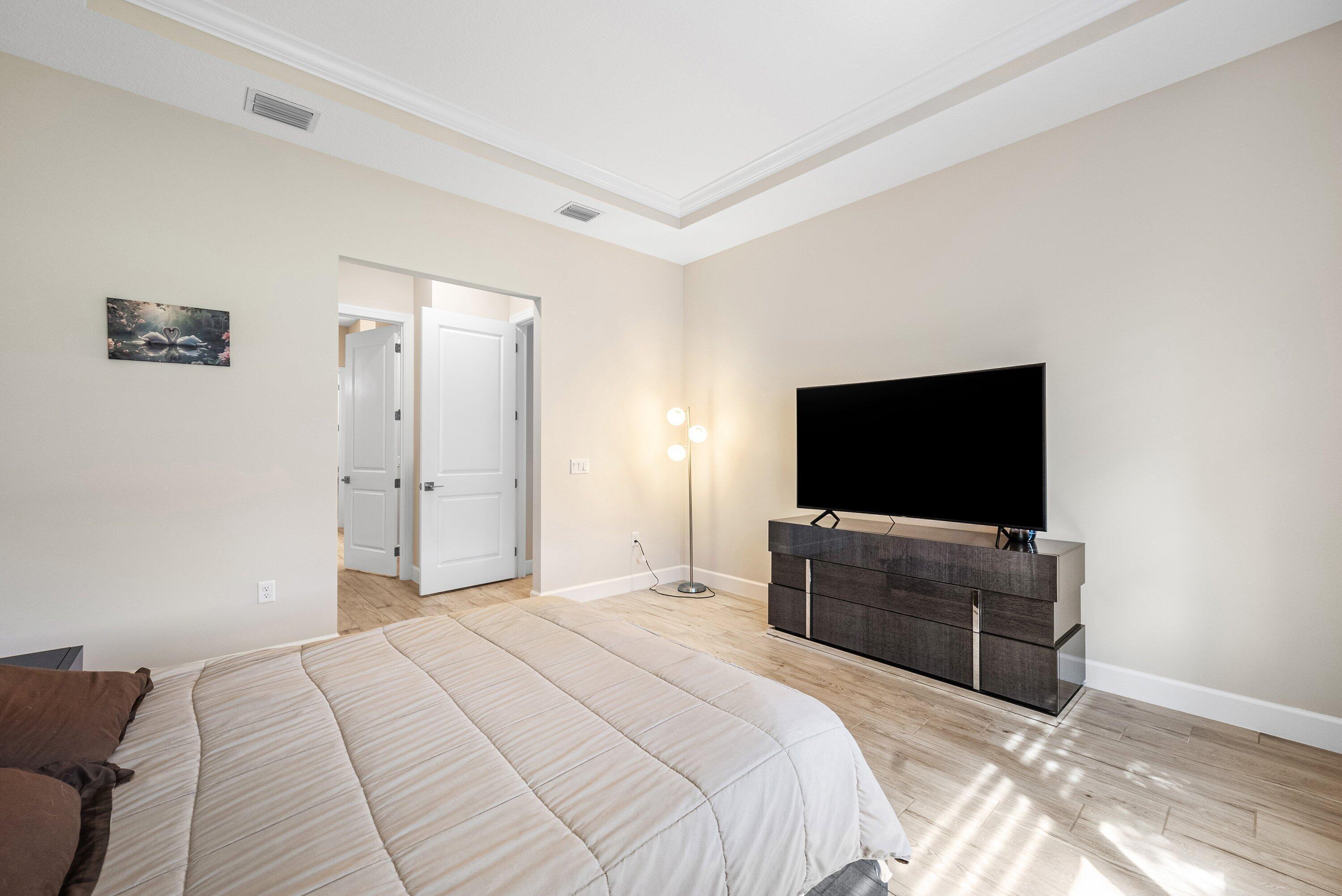 ENCLAVE AT SHERWOOD - Residential Lease