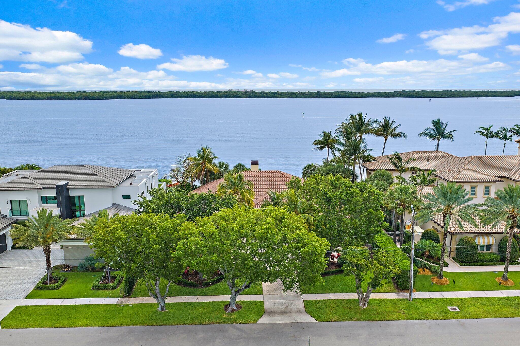 YACHT CLUB - Residential