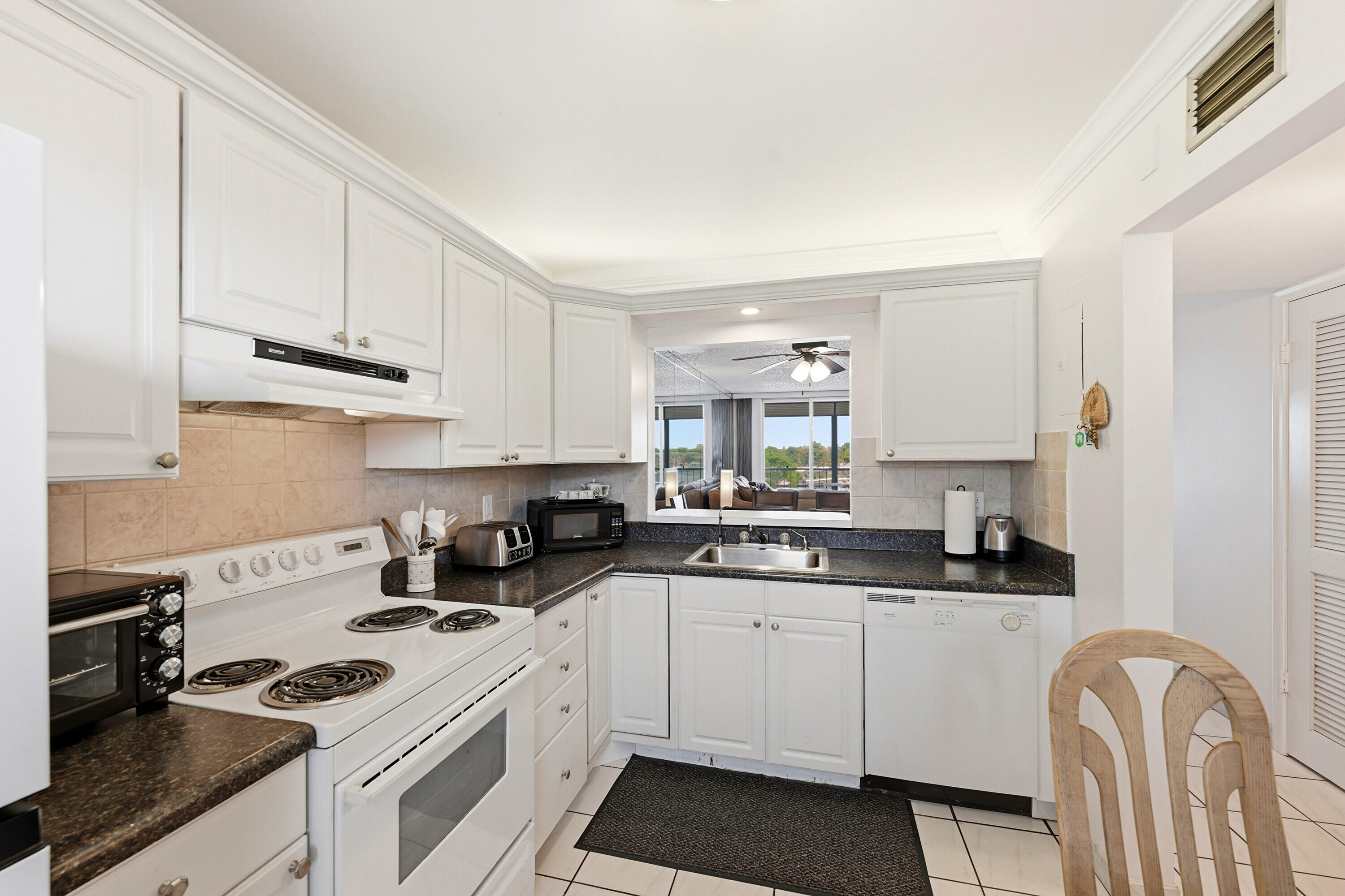 Island Club 4 - Residential