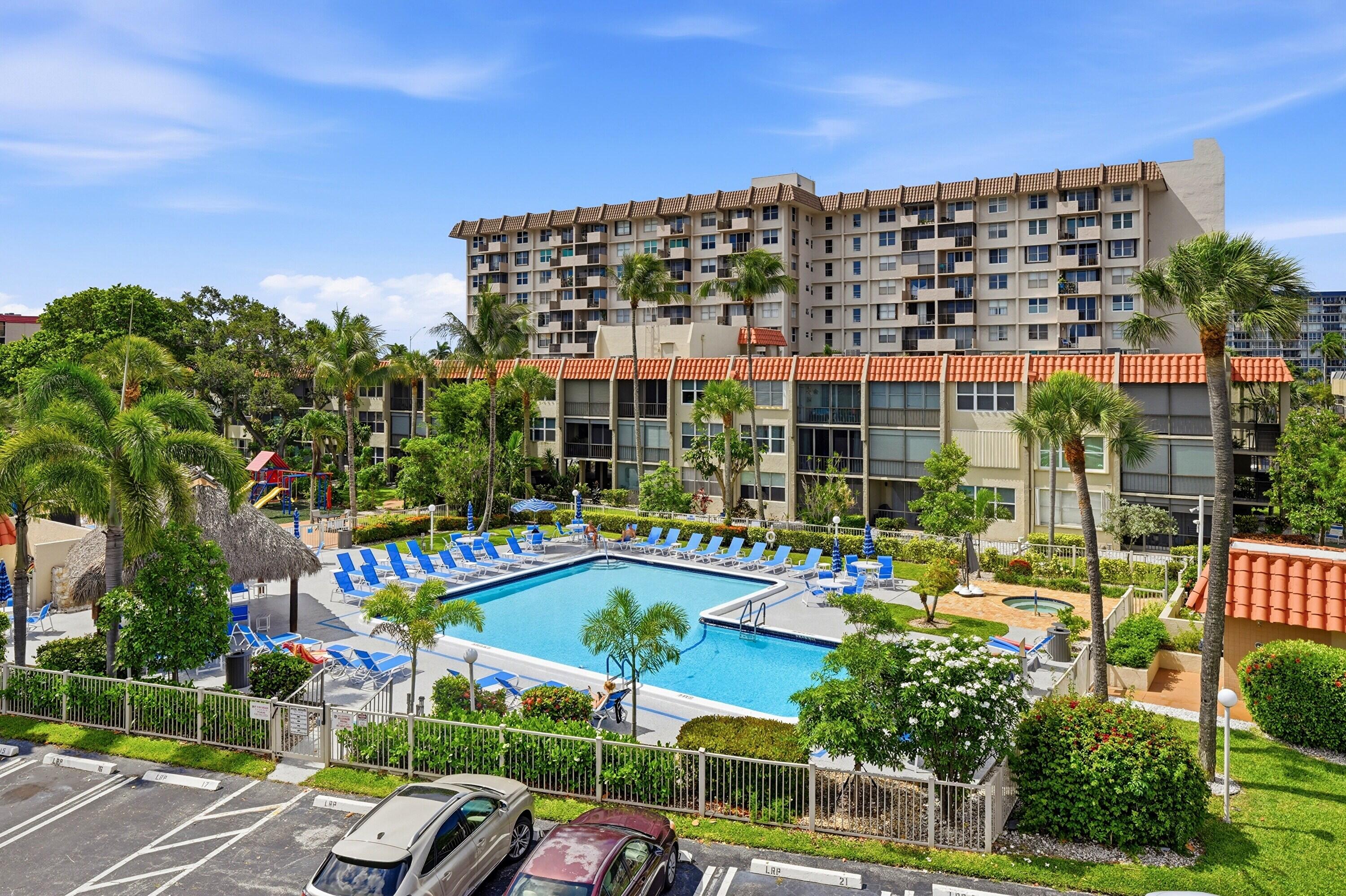Island Club 4 - Residential